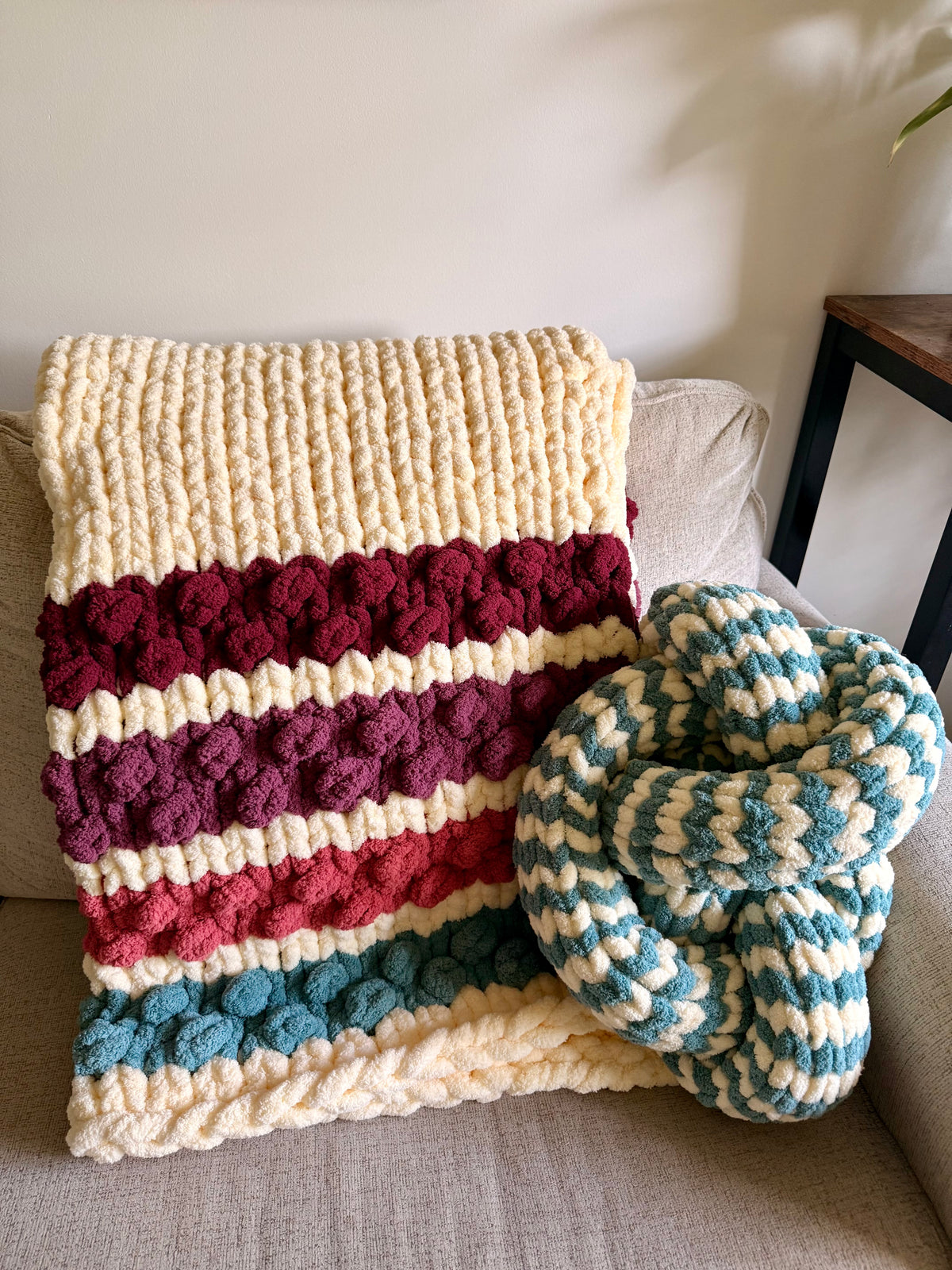 Handmade Chunky Knit Knot Pillow