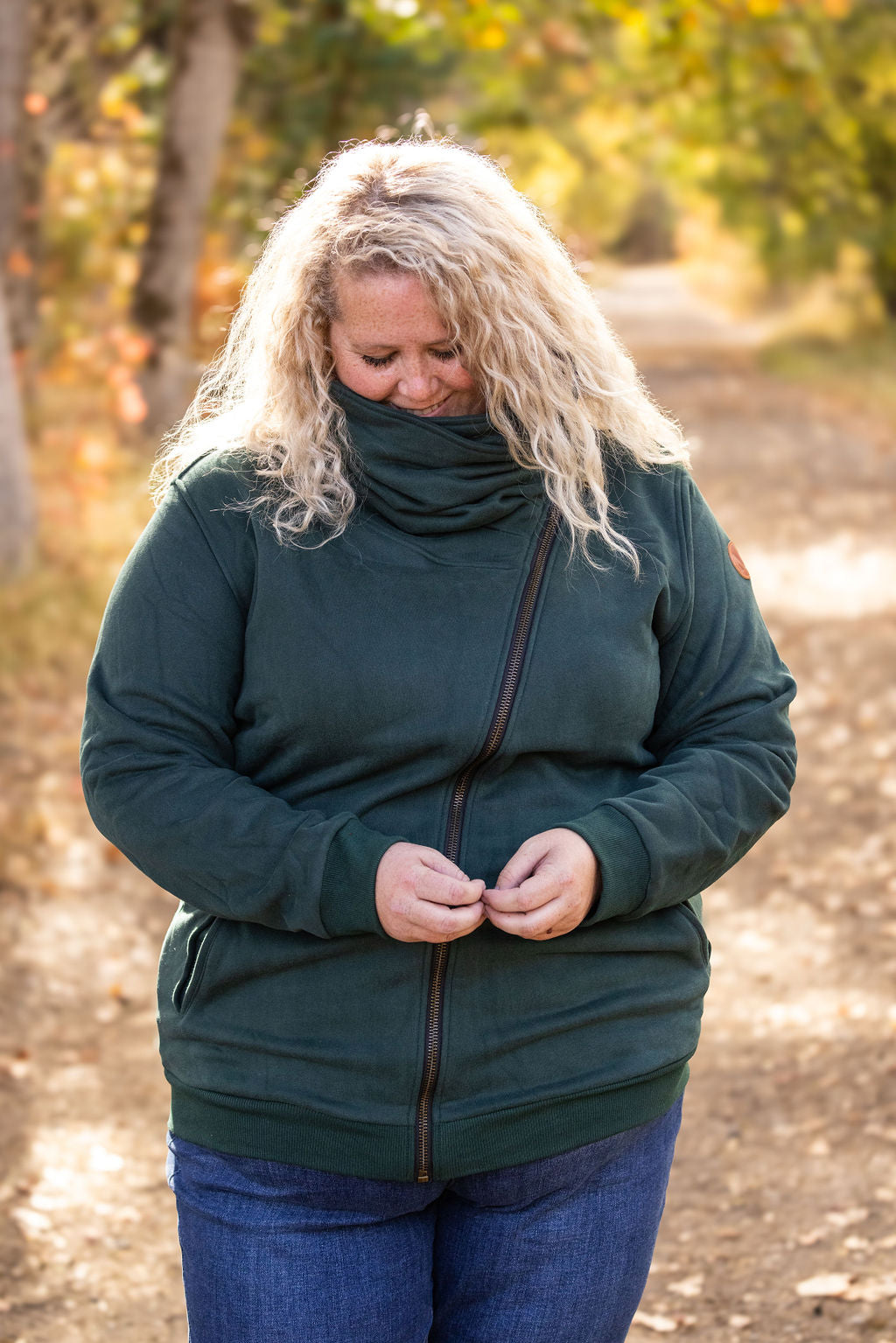 IN STOCK Quinn ZipUp Cowl - Evergreen