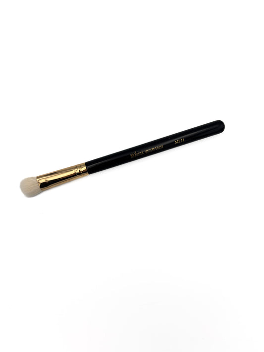 MJ 11 Luxe Artisan Eyeshadow Base layer wide brush