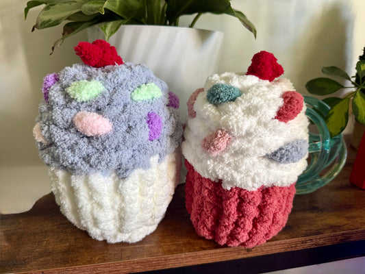 Chunky Knit Cupcake 🧁