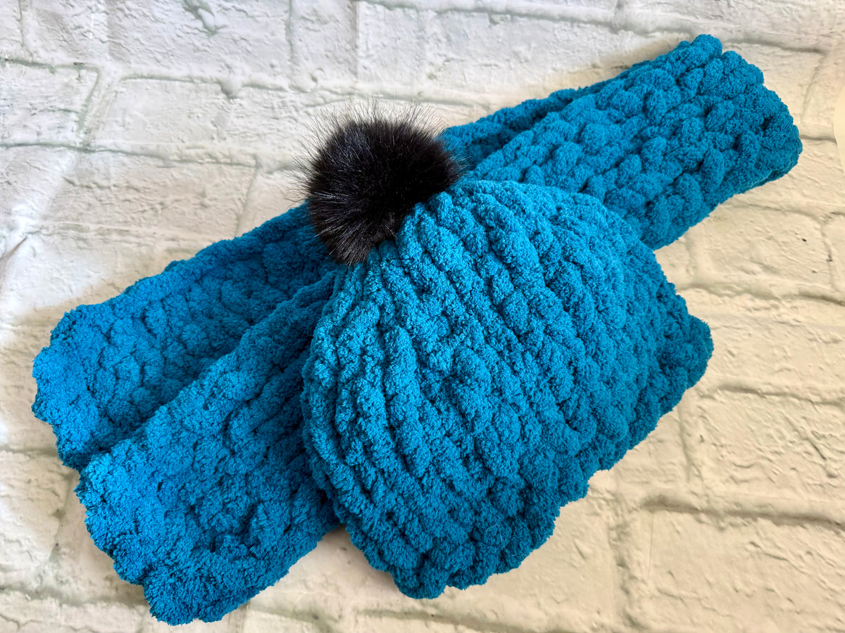 Chunky Knit Hat & Scarf Set