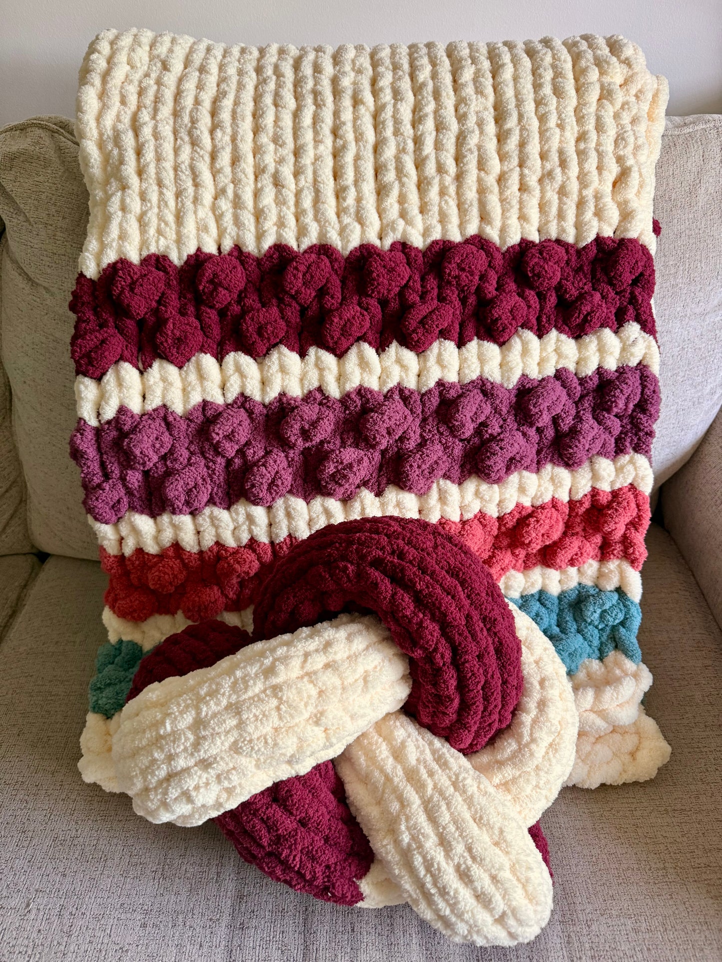 Handmade Chunky Knit Knot Pillow