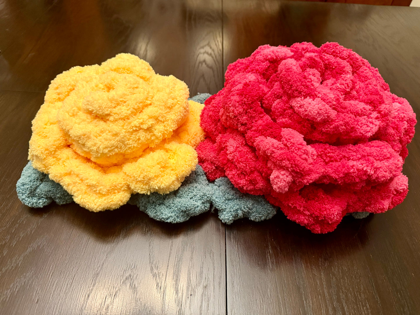 Chunky Knit Roses 🌹