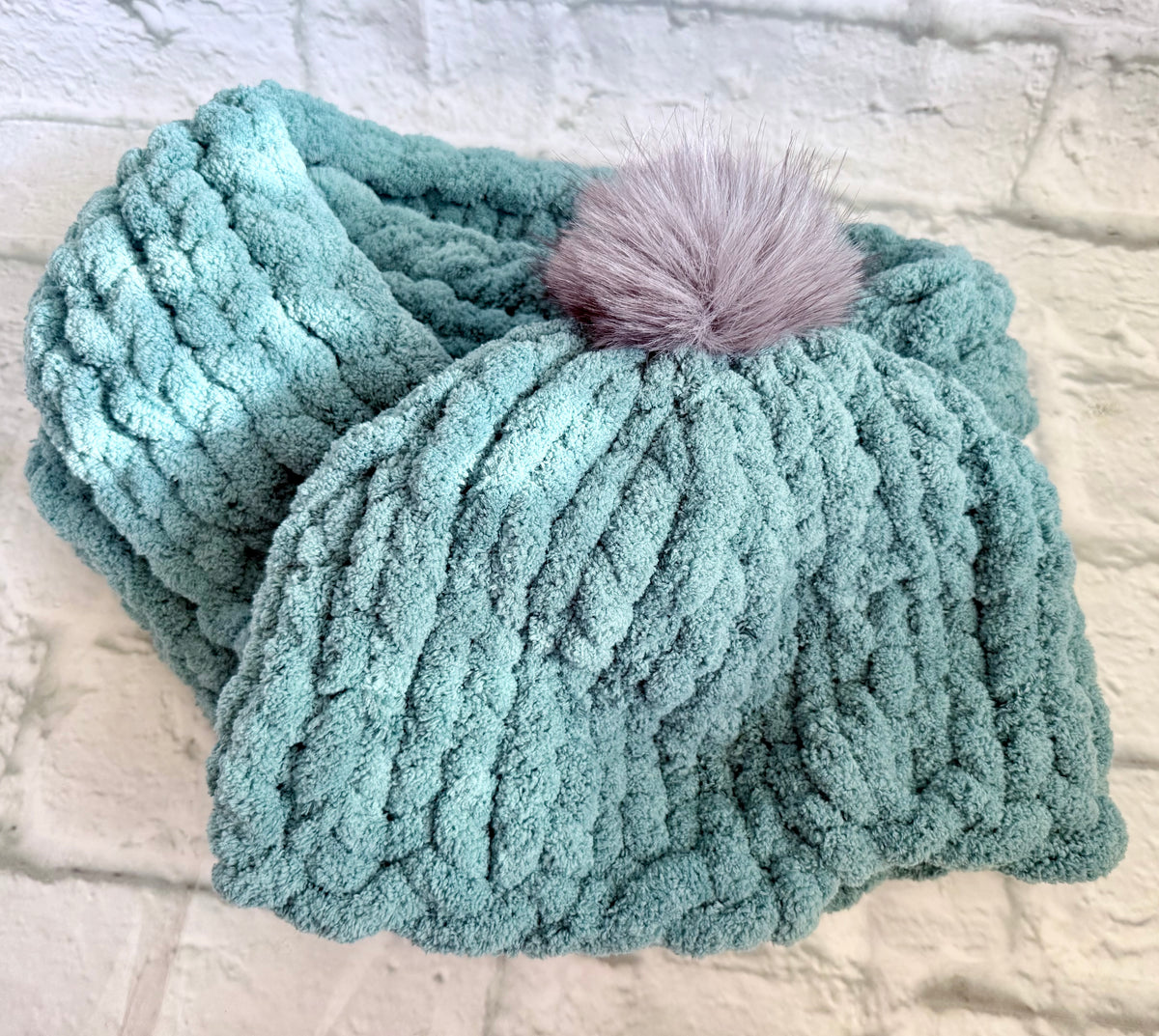 Chunky Knit Hat & Scarf Set