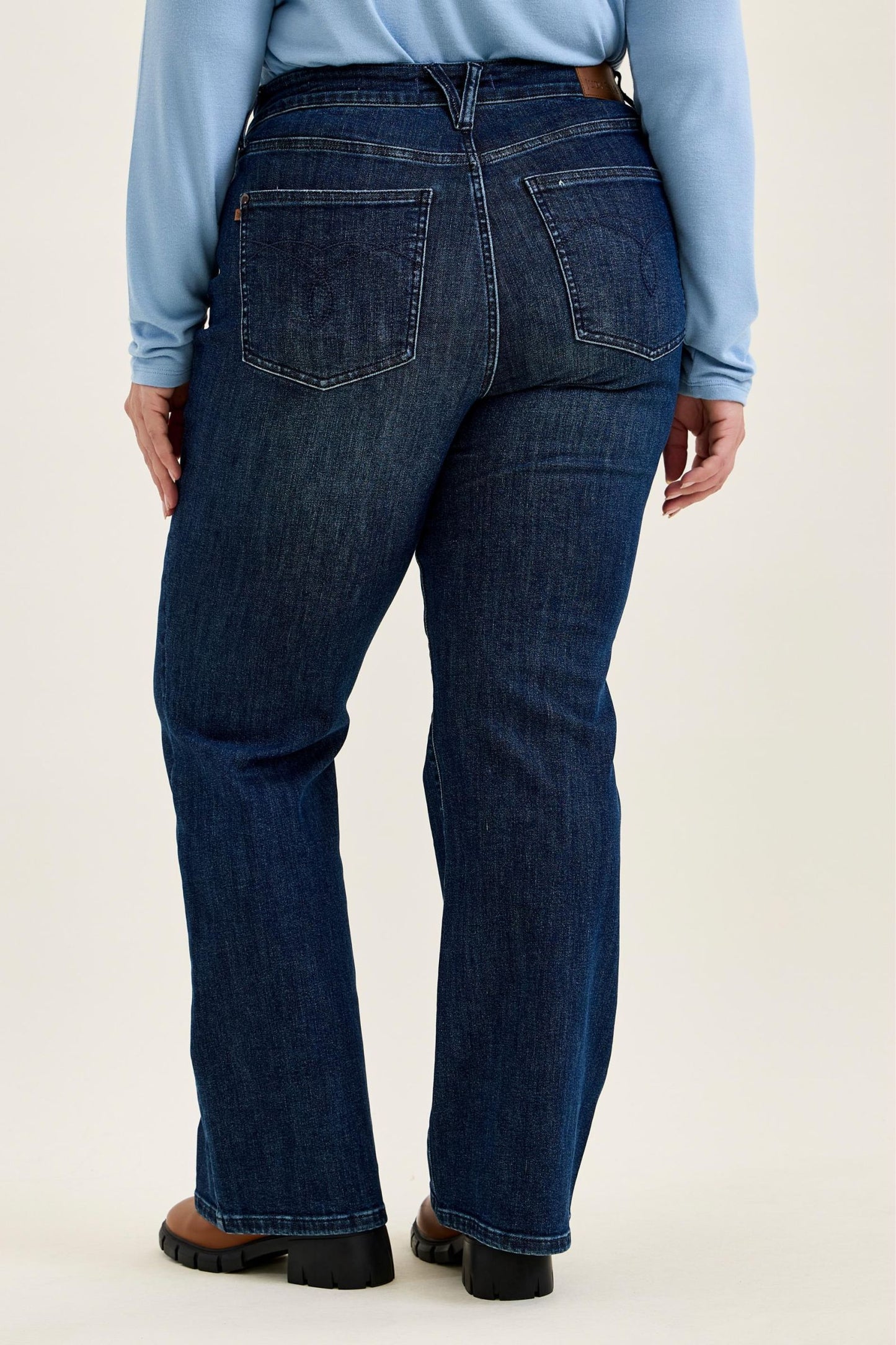 Judy Blue “Alex” Boyfriend Bootcut Jeans