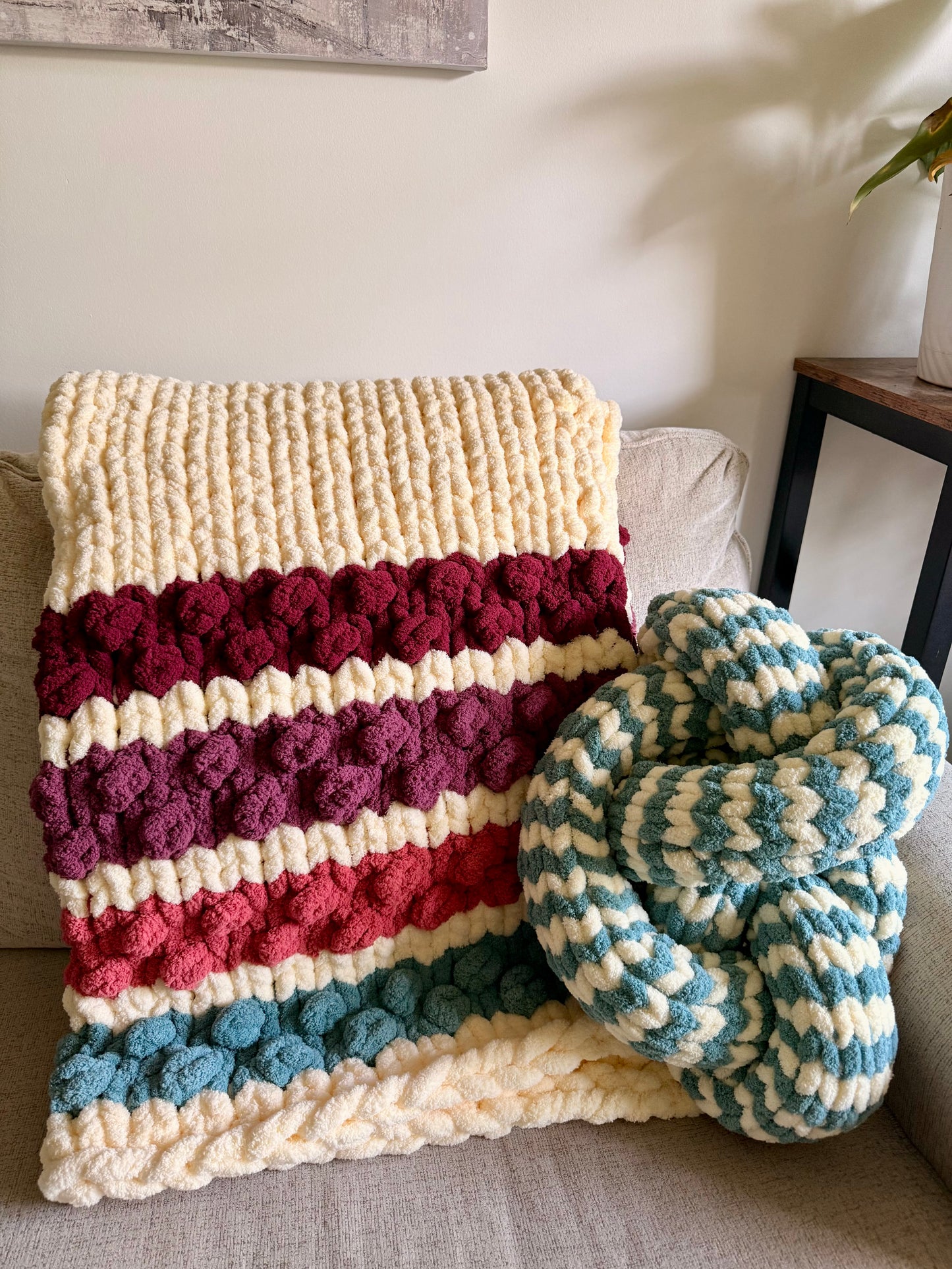 Handmade Chunky Knit Knot Pillow