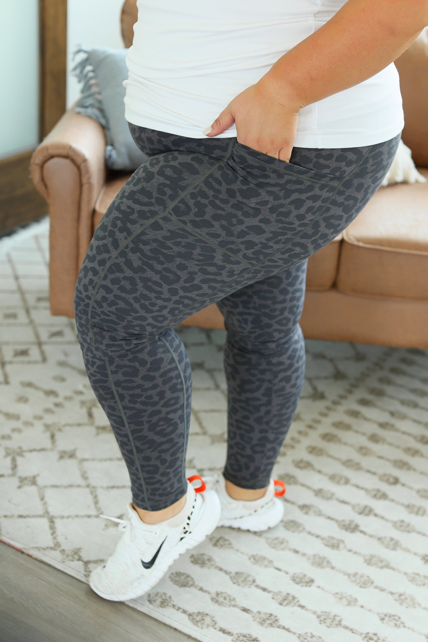 IN STOCK Athleisure Leggings - Charcoal Leopard