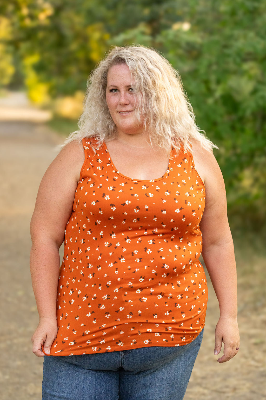 IN STOCK Luxe Crew Tank - Micro Rust Floral