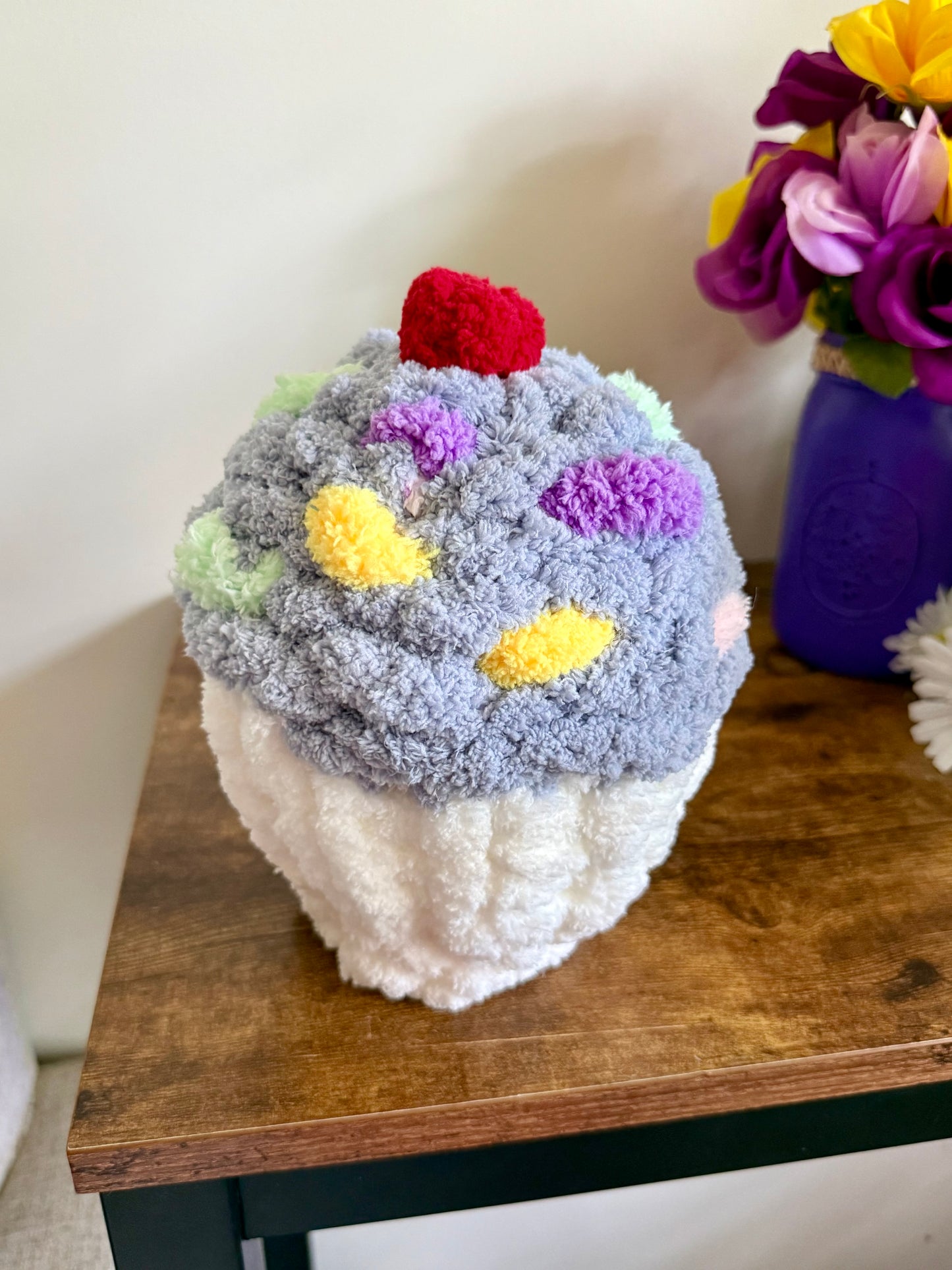 Chunky Knit Cupcake 🧁