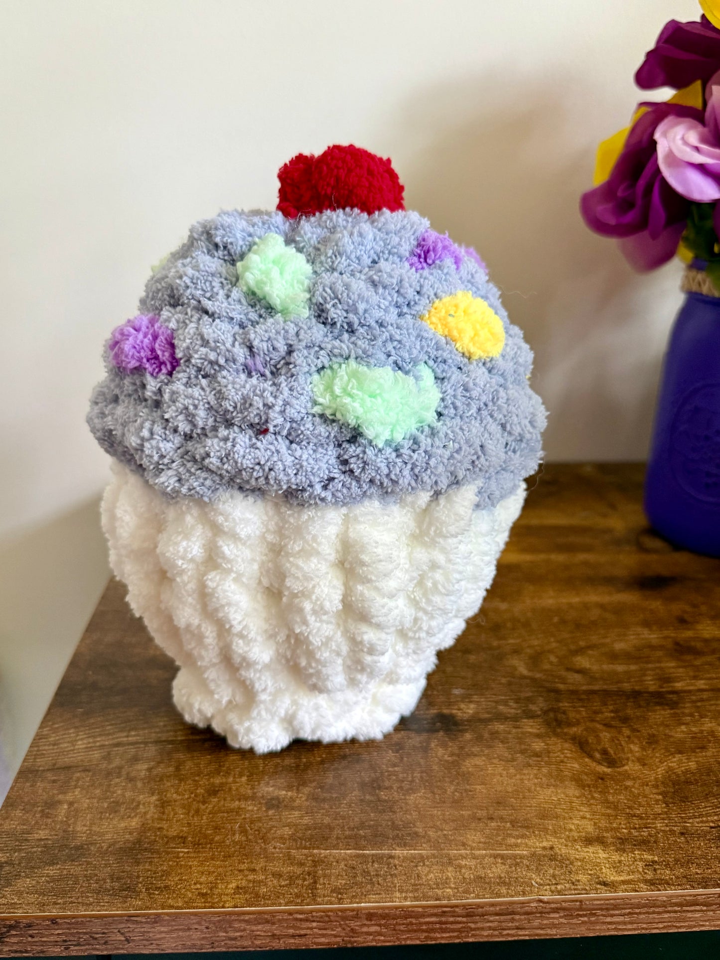 Chunky Knit Cupcake 🧁