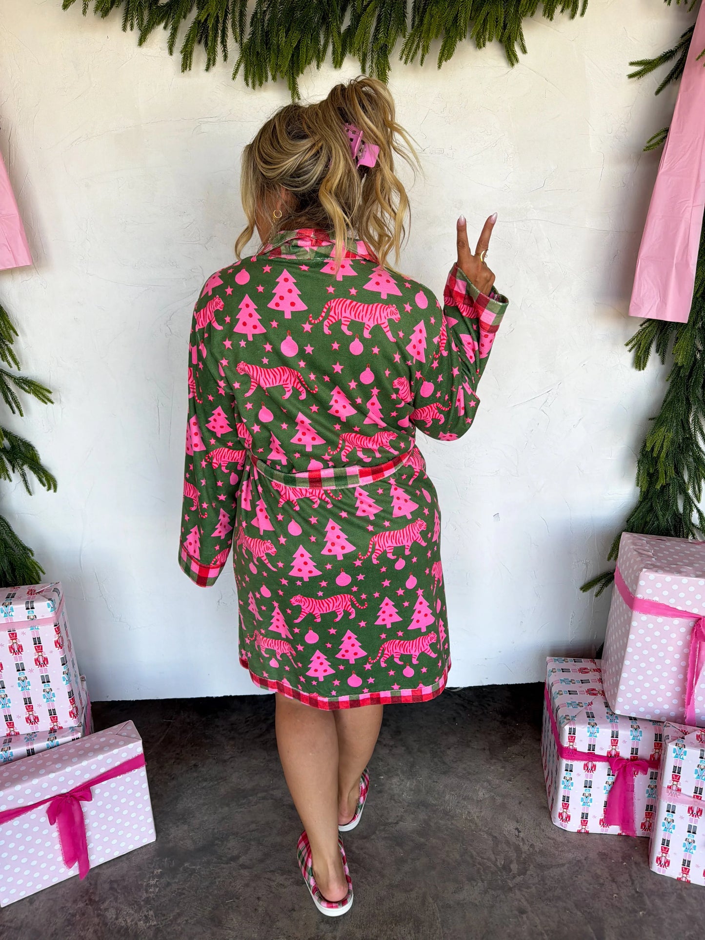 PREORDER- HOLIDAY AT HOME ROBE