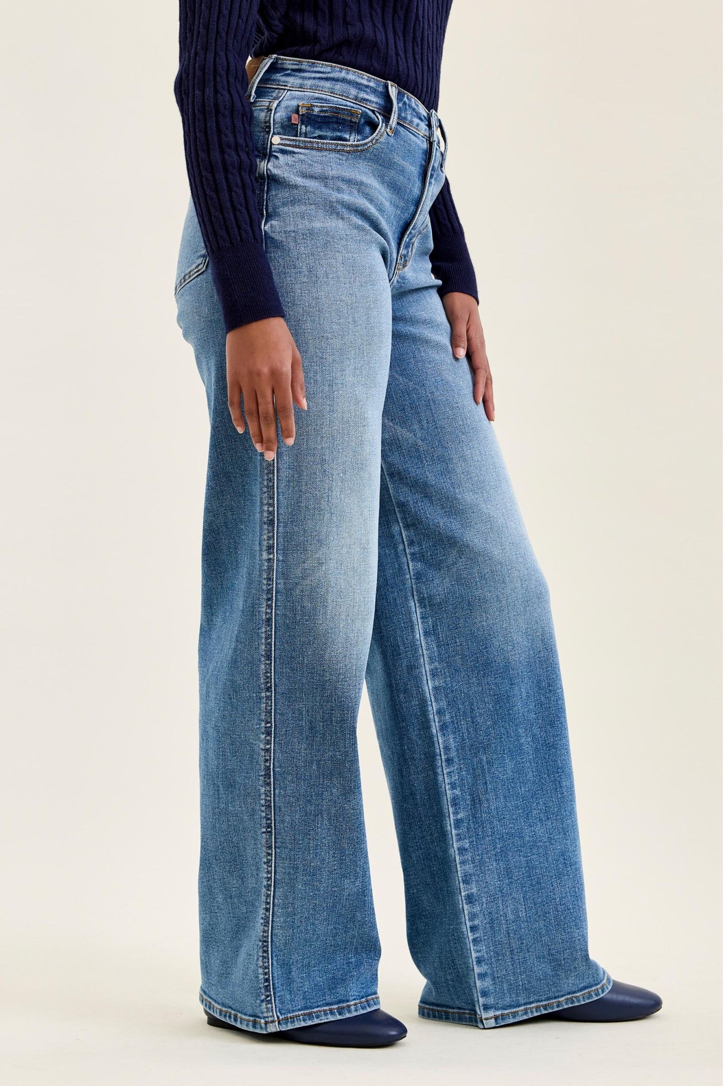 Judy Blue “Angelina” Column Straight Leg Jeans
