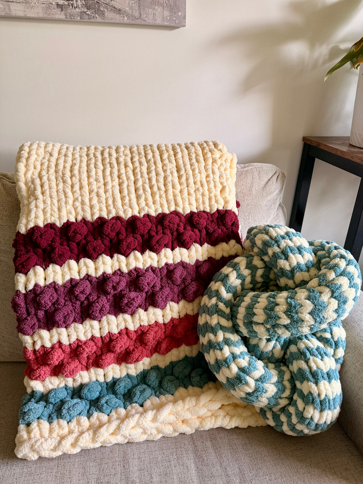 Handmade Chunky Knit Knot Pillow