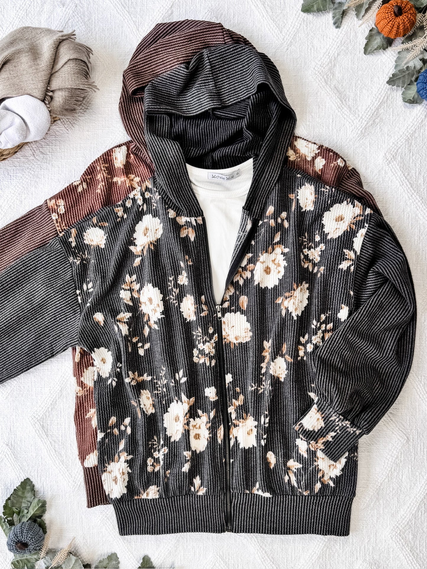 IN STOCK Ramona Ribbed Floral Zip Up - Brown