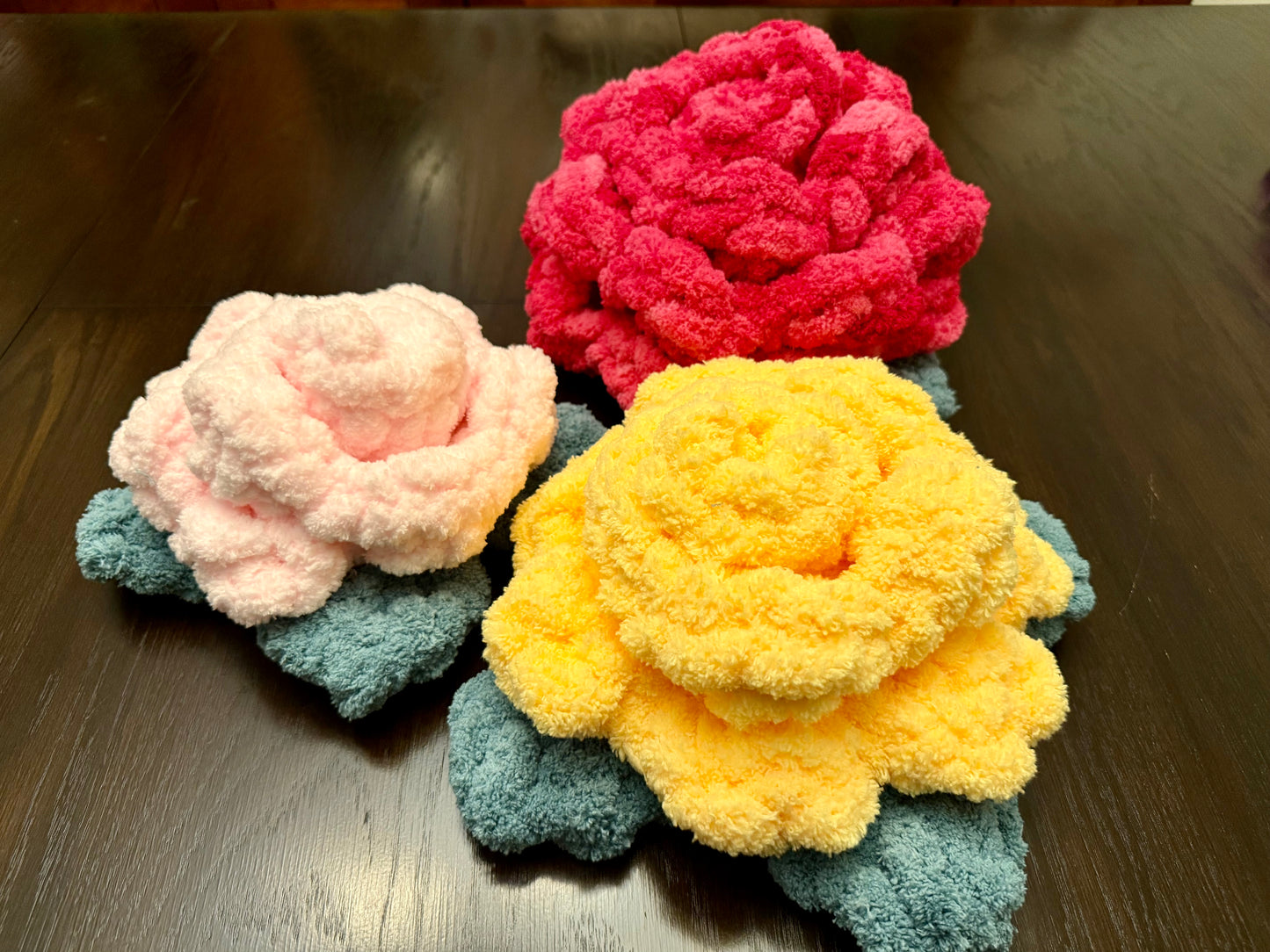 Chunky Knit Roses 🌹