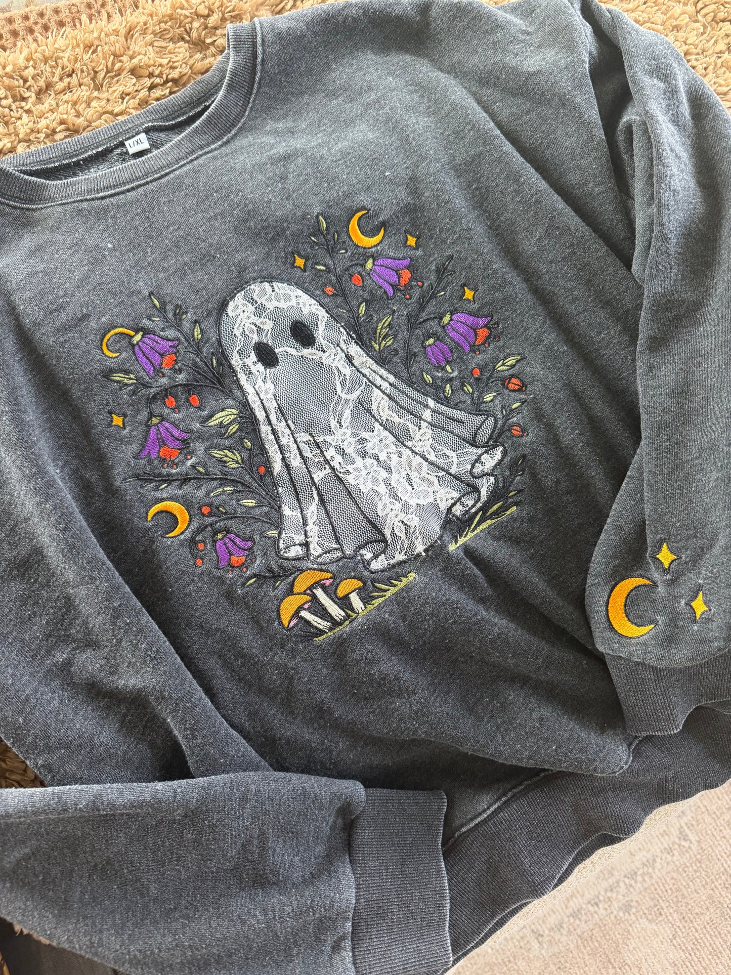 PREORDER- GHOST IN BLOOM PULLOVER