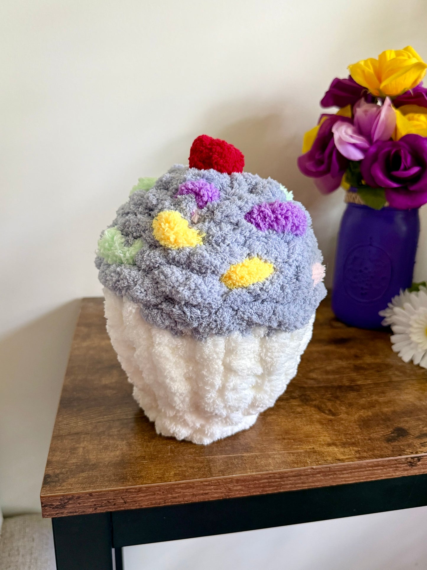 Chunky Knit Cupcake 🧁