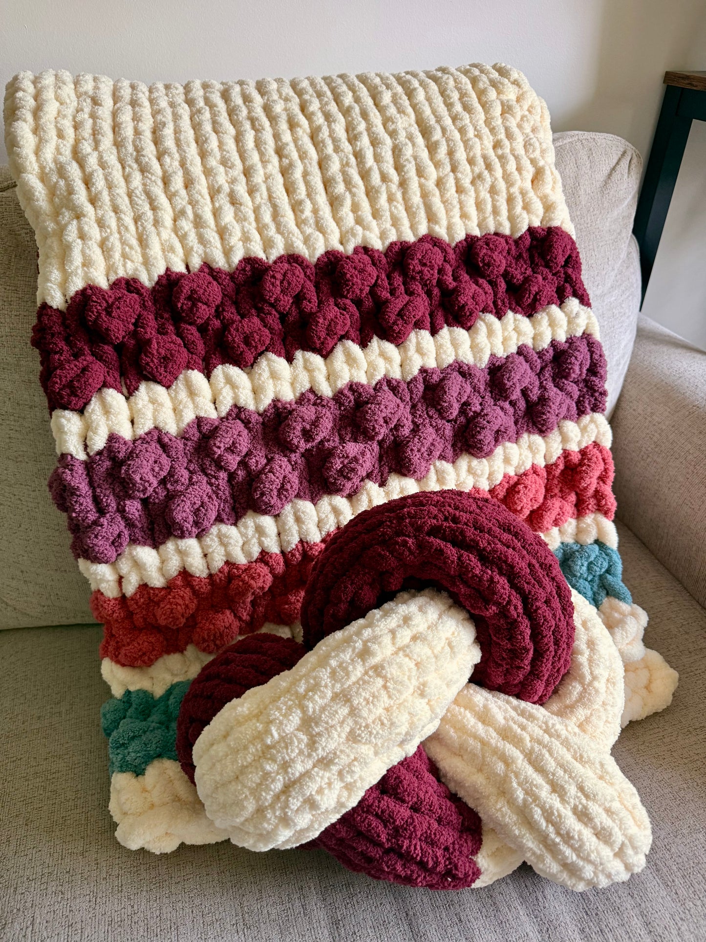 Handmade Chunky Knit Knot Pillow