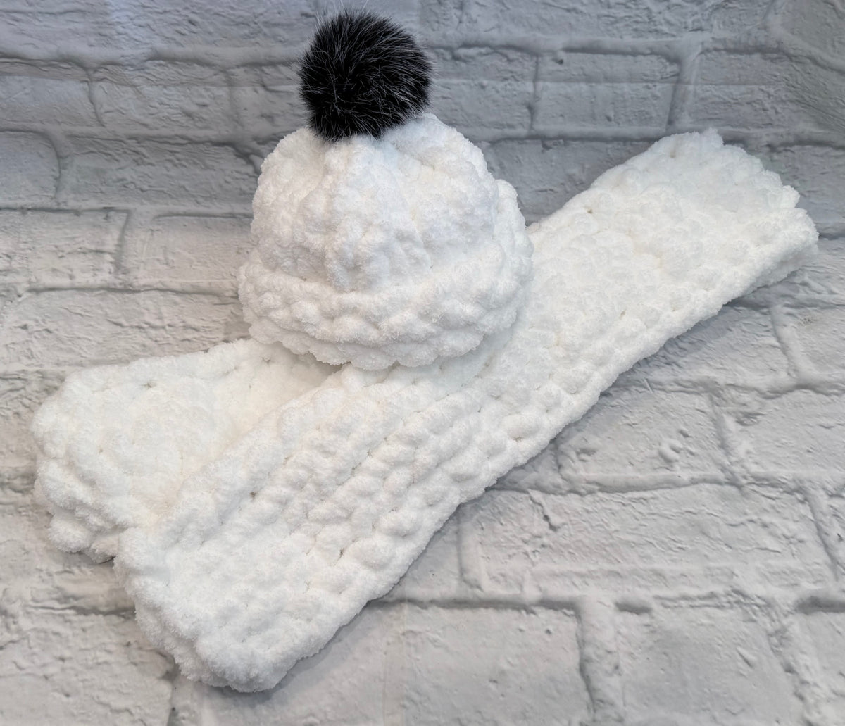 Chunky Knit Hat & Scarf Set