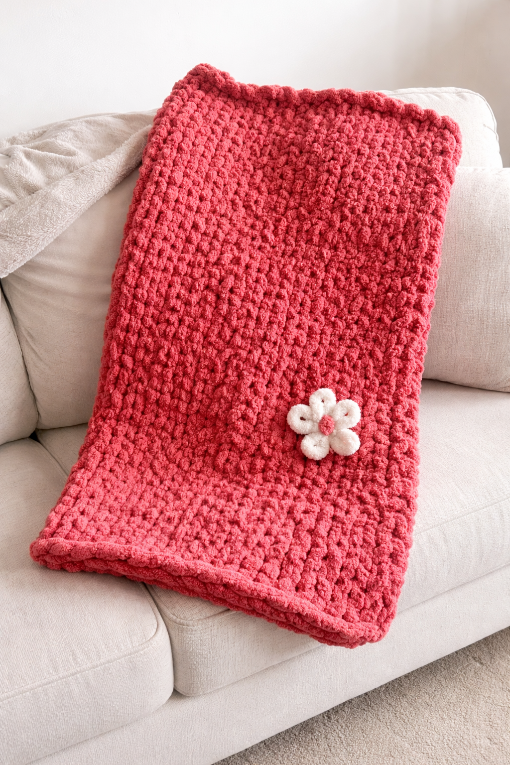 Maui Bloom Chunky Knit Throw Blanket – 42x40”