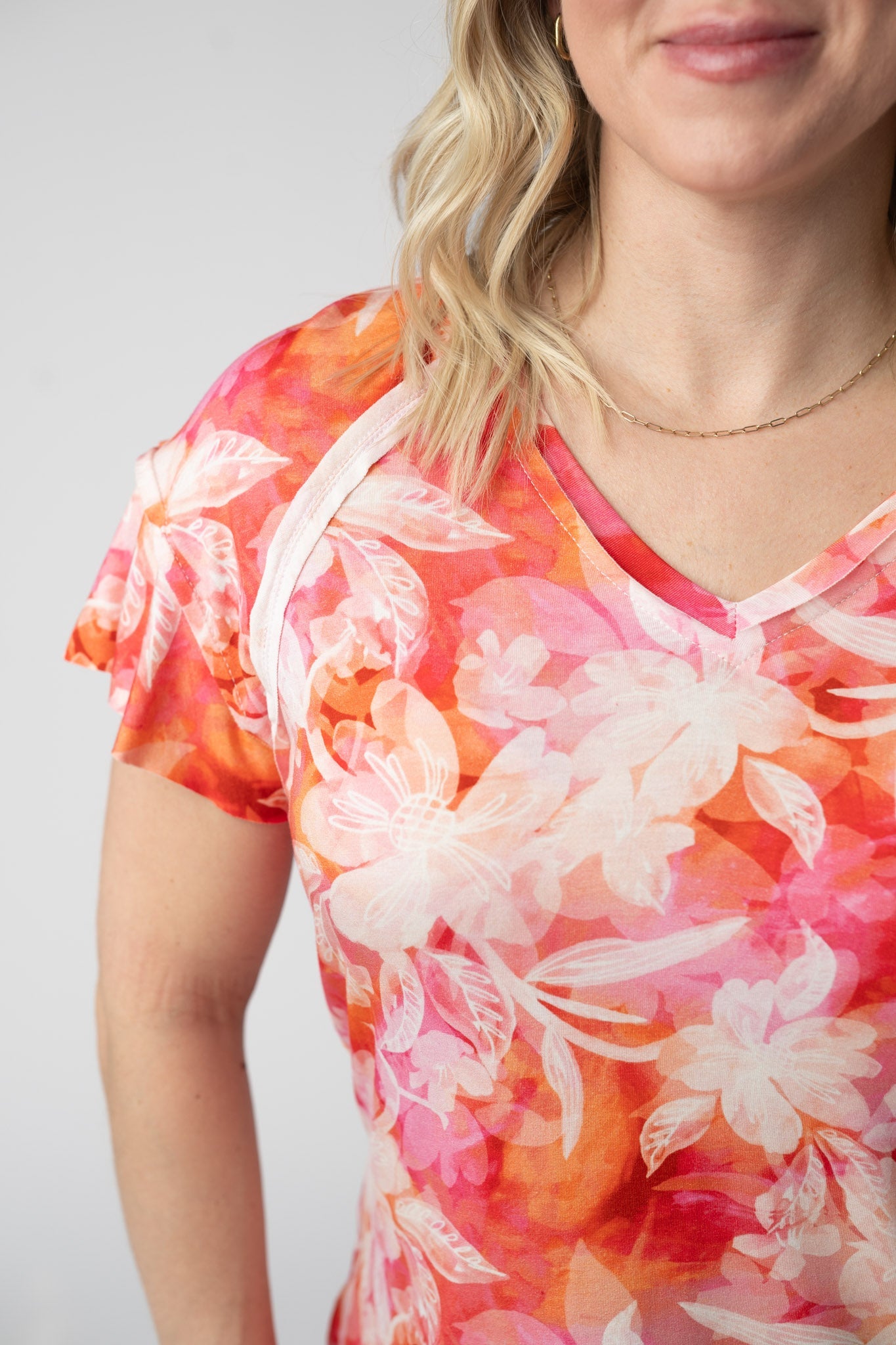 IN STOCK Raelynn V-Neck Top - Sunset Tropical Floral