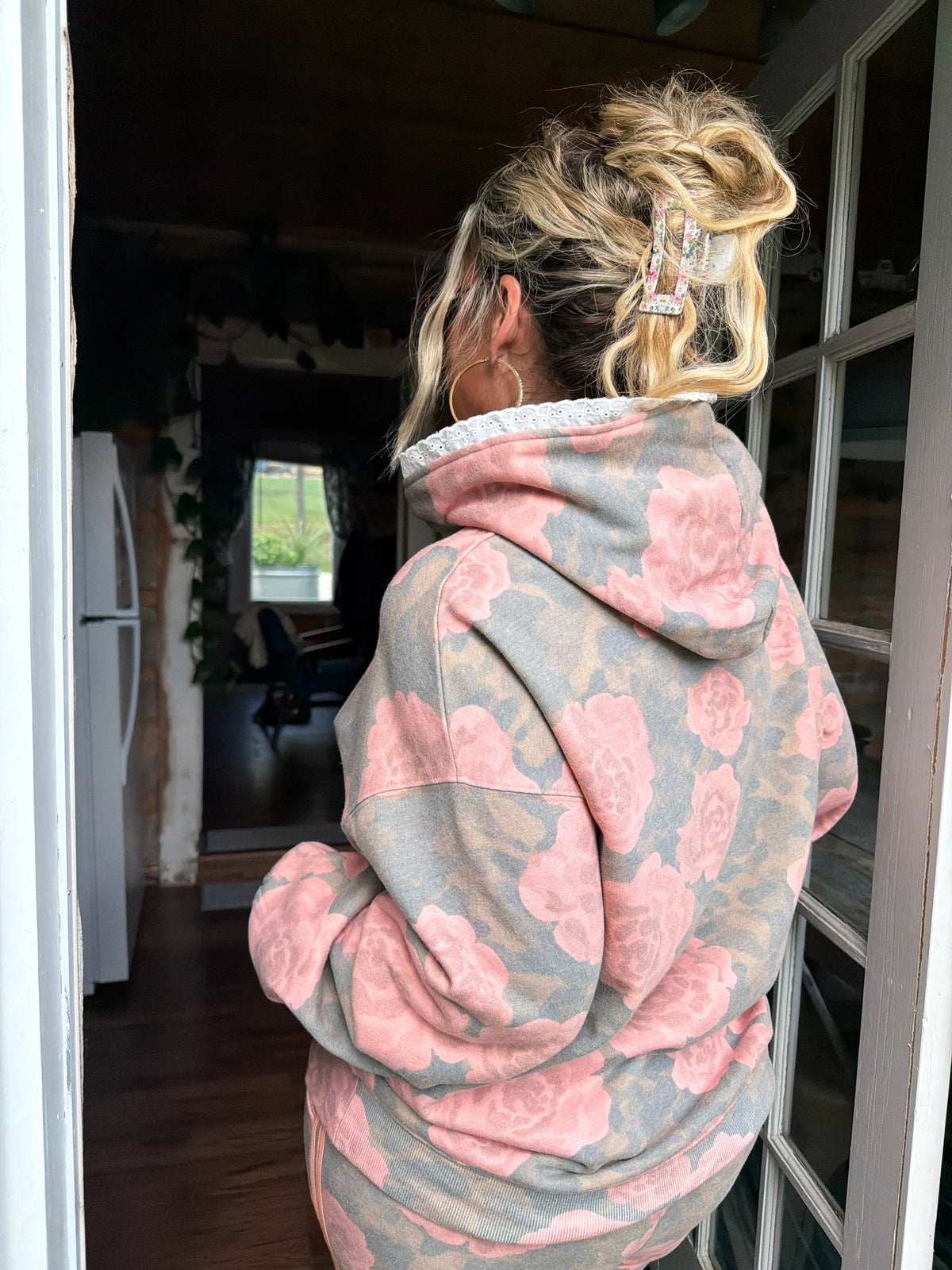 PREORDER- VINTAGE ROSE HOODIE