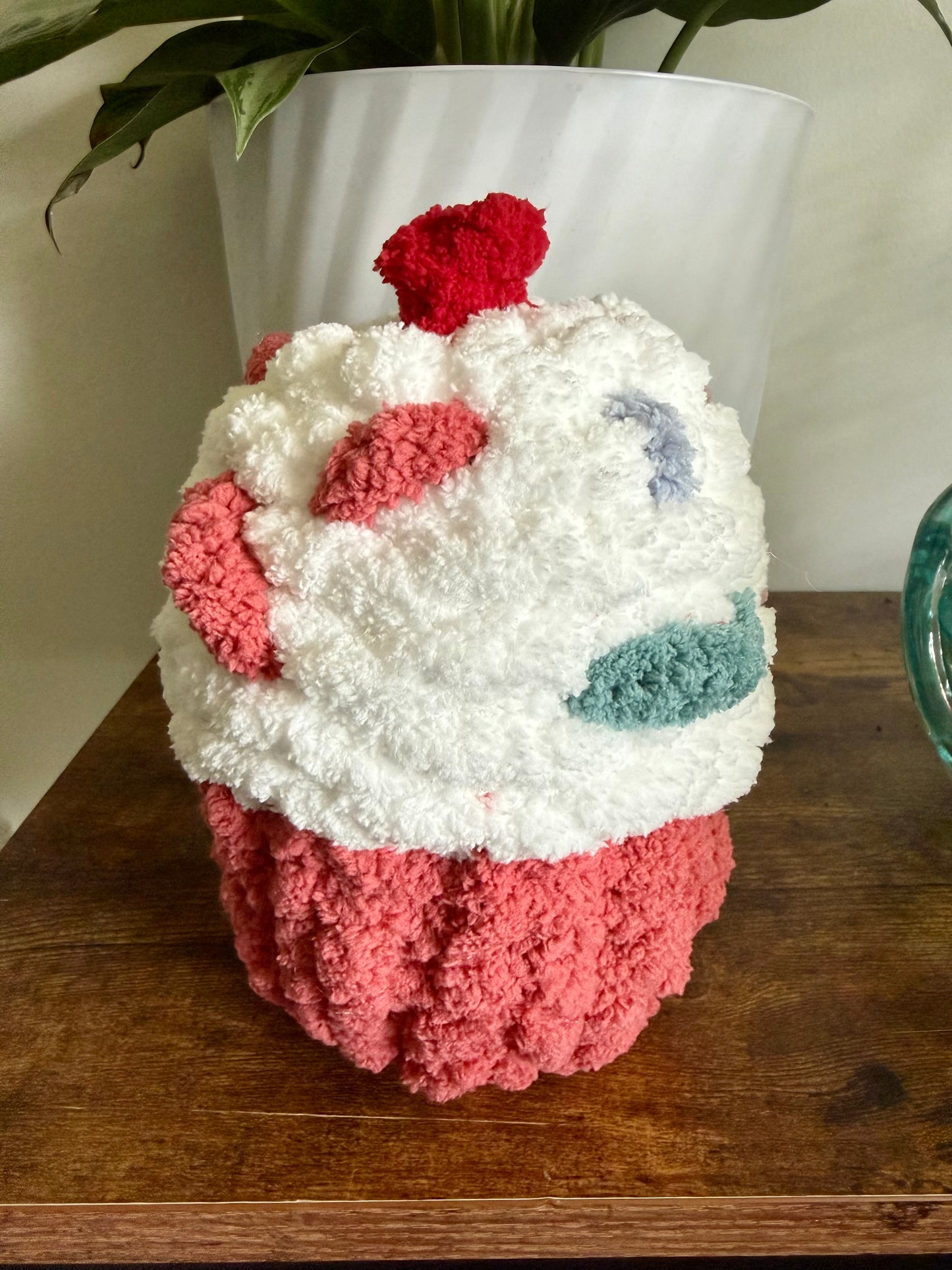 Chunky Knit Cupcake 🧁