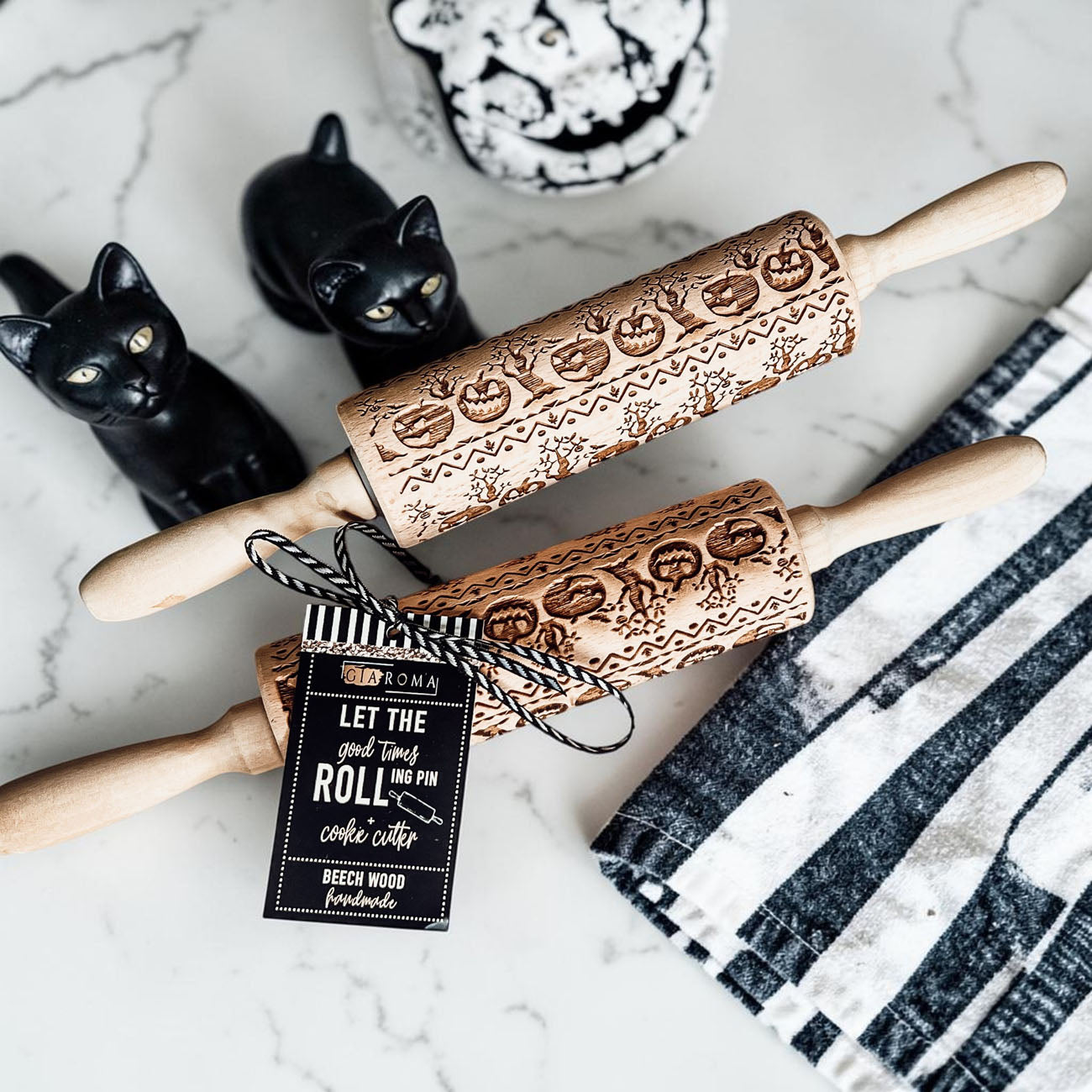 cookie stamping rolling pin pumpkin pattern
fall kitchen baking tools rolling pin wood
Halloween cookie dough imprint roller
pumpkin engraved baking roller close detail
Halloween cookie decorating tools for home bakers
how to make embossed cookies with rolling pin
best rolling pin for patterned cookies Halloween
easy Halloween baking ideas with kids cookies