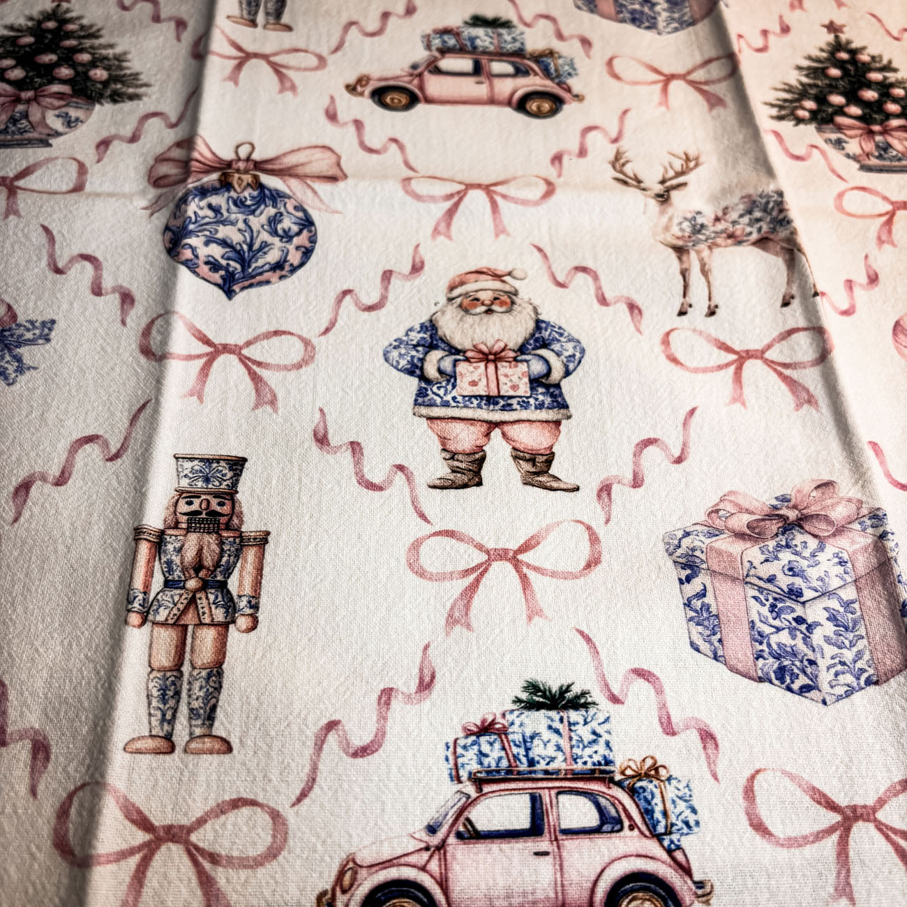 Christmas cooking towels flour sack cotton
Chinoiserie Christmas kitchen decor towels pink blue