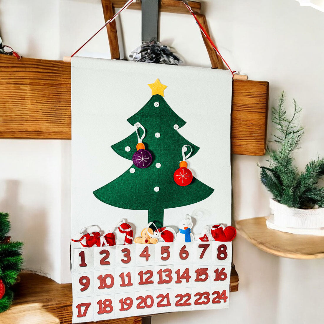 Felt Christmas advent calendar with pockets