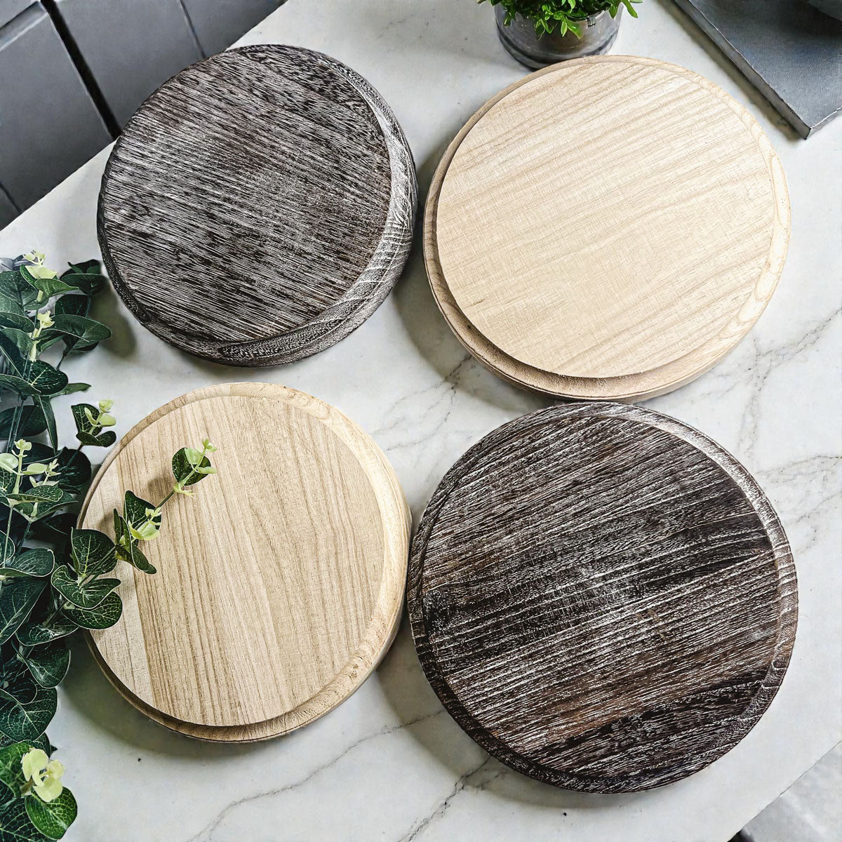 Creative Ways to Style an Elevated Wooden Tray
Why Raised Trays Are Essential for Bathroom Organization
How to Create a Stunning Jewelry Display at Home
Pedestal Trays vs. Flat Trays: Which Is Right for Your Space?