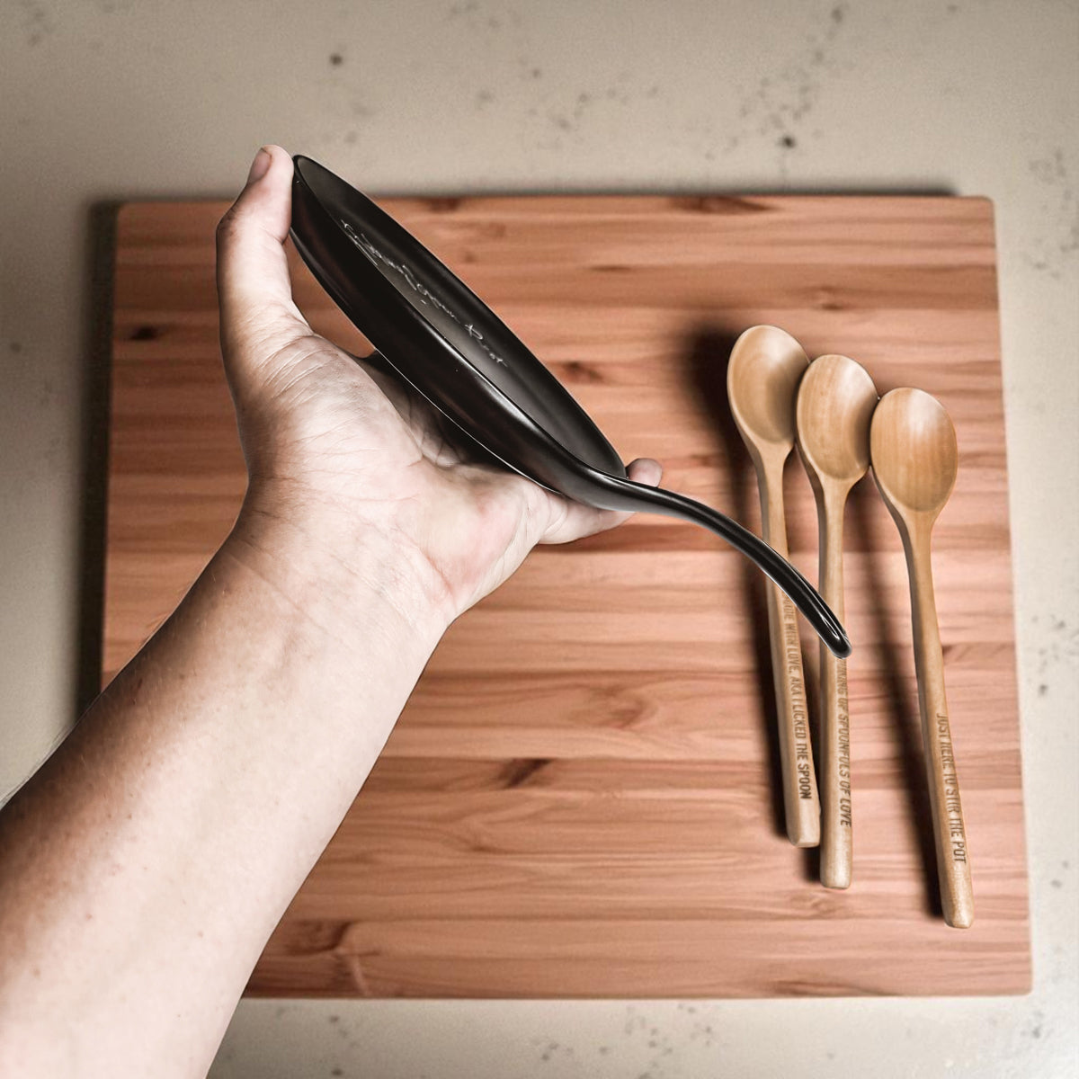 Black ceramic spoon rest - Modern kitchen accessories - Cooking utensil storage gift
Ceramic kitchen spoon rest set - White and black cooking accessories - Utensil holder gift