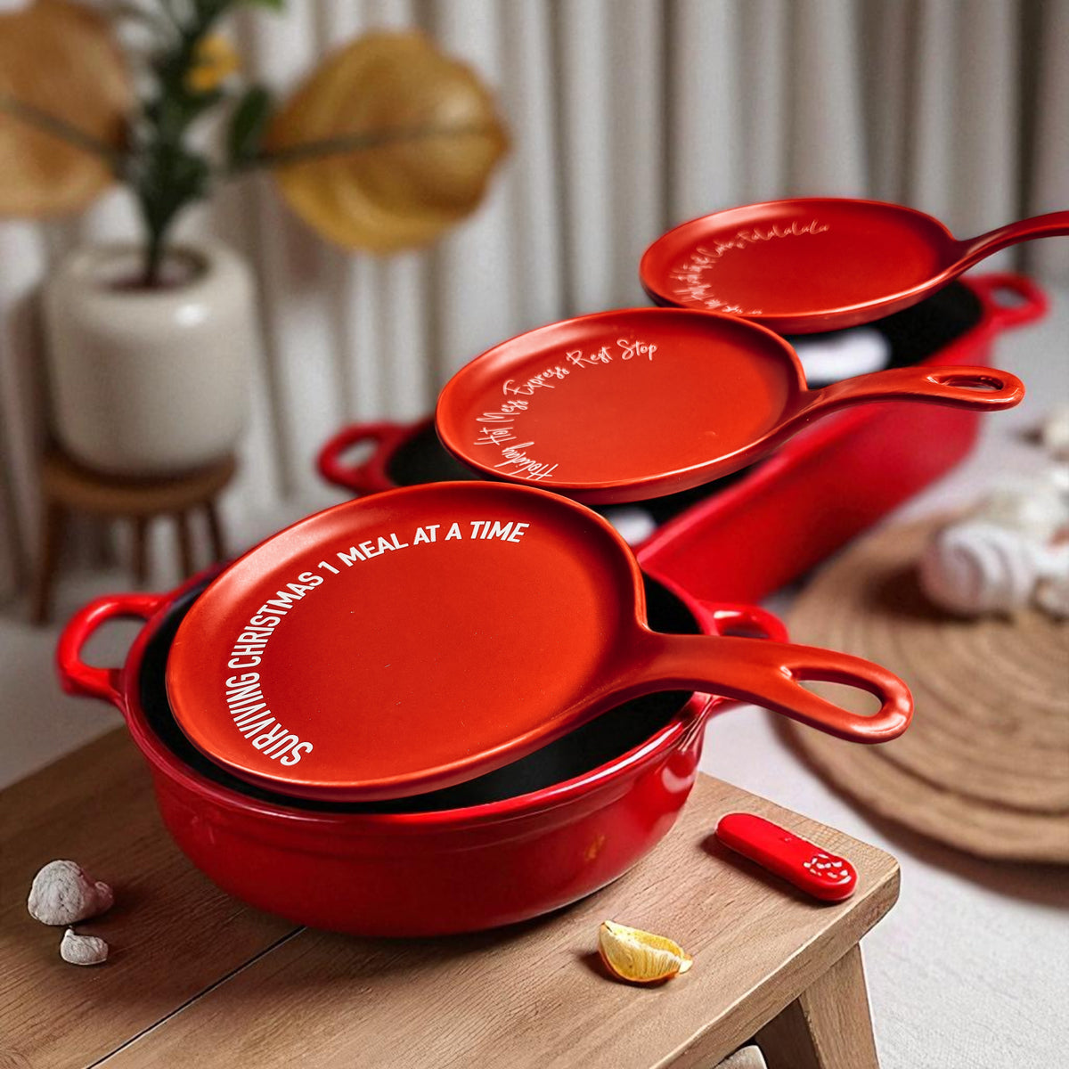 Christmas cooking accessory - red holiday spoon holder gift idea
Spoon rest for Christmas - vibrant red ceramic kitchen gift
Holiday kitchen must-have - red spoon rest with rustic charm