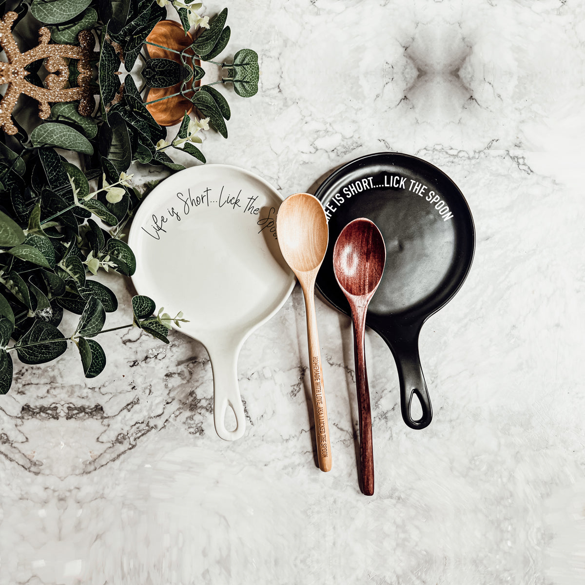 Life is Short Lick the Spoon ceramic spoon holder with wooden spoon and gift tag
Humorous baking gift set featuring ceramic spoon rest and wooden utensil