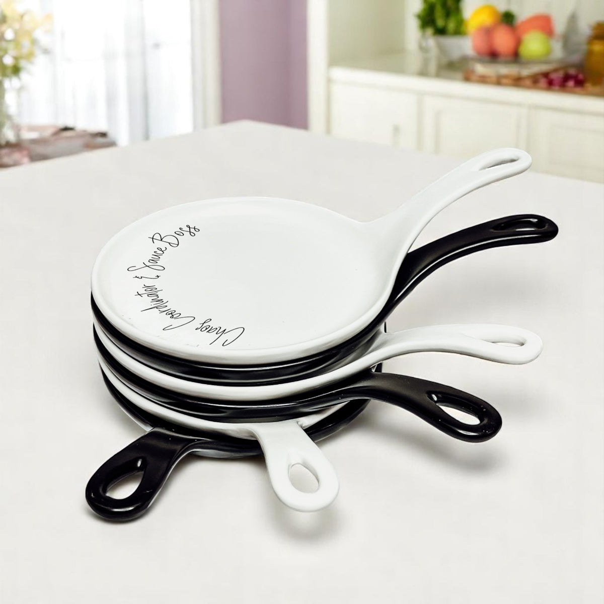 Funny kitchen gift set - ceramic spoon rests in neutral tones
Kitchen tools for home cooks - spoon rest with cheeky design
Professional chef kitchen accessories
Kitchen queen organization set
Mom life kitchen essentials
New home chef present