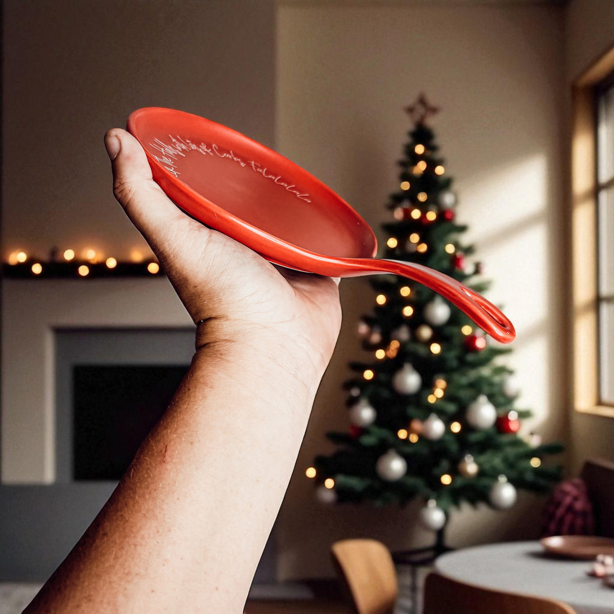 Red ceramic spoon rest for Christmas with humorous carbs quote - great hostess gift
Holiday kitchen bundle
Winter hostess gift
Seasonal kitchen decor
Viral Christmas decor
Holiday TikTok finds
Trending kitchen gifts