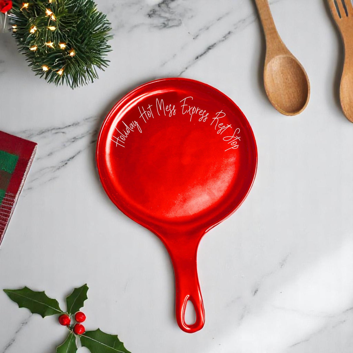 Christmas kitchen decor spoon rest - Red holiday cooking accessories - Unique kitchen gifts for Christmas
Christmas luxury gifts
Holiday premium decor
Christmas quality ceramics
Holiday handmade gifts
Christmas woman owned