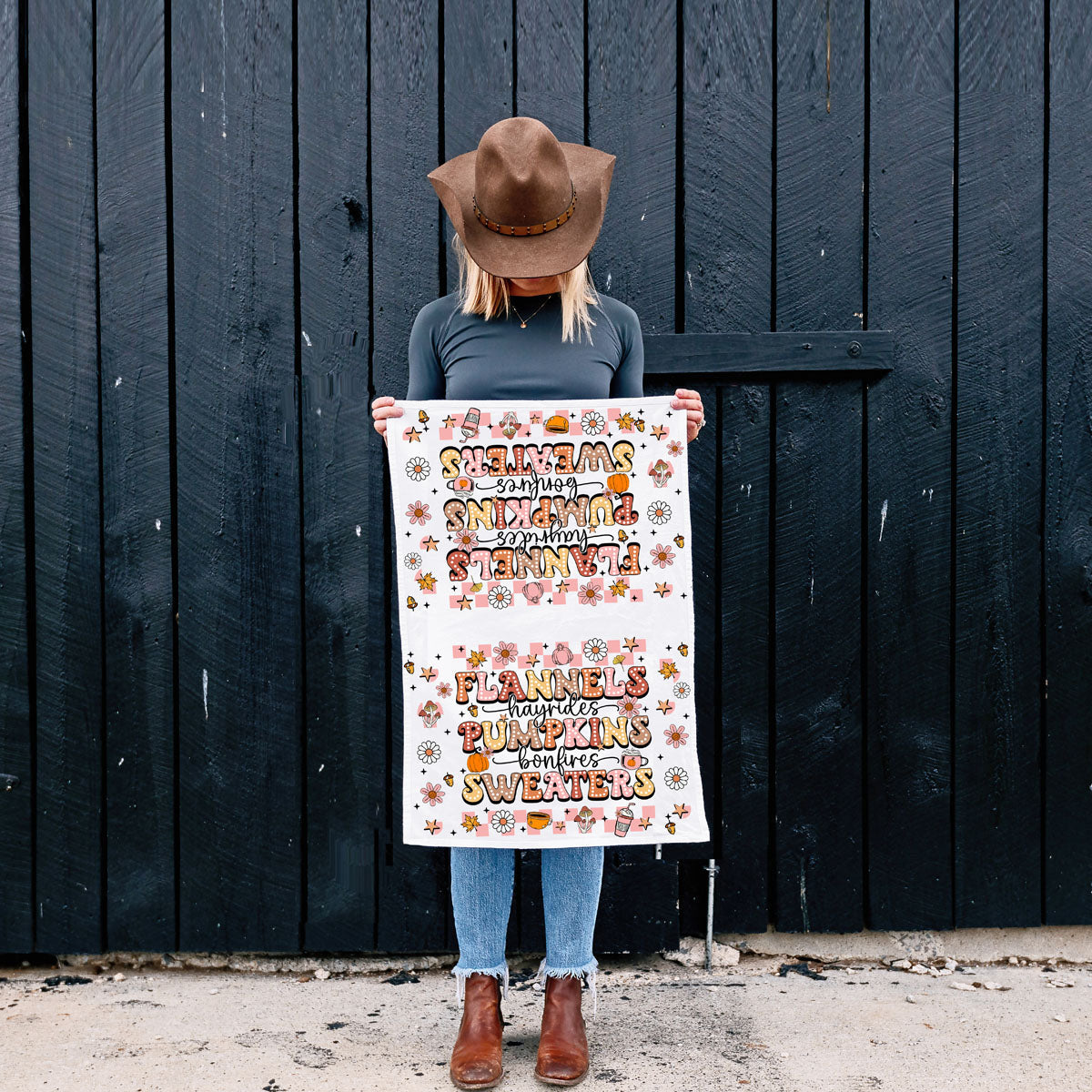 flannels and sweaters pink fall towel on wooden board
pink fall kitchen décor towel for coffee station
70s inspired fall words towel in pink orange brown
cute pink pumpkin kitchen towel for autumn decorating