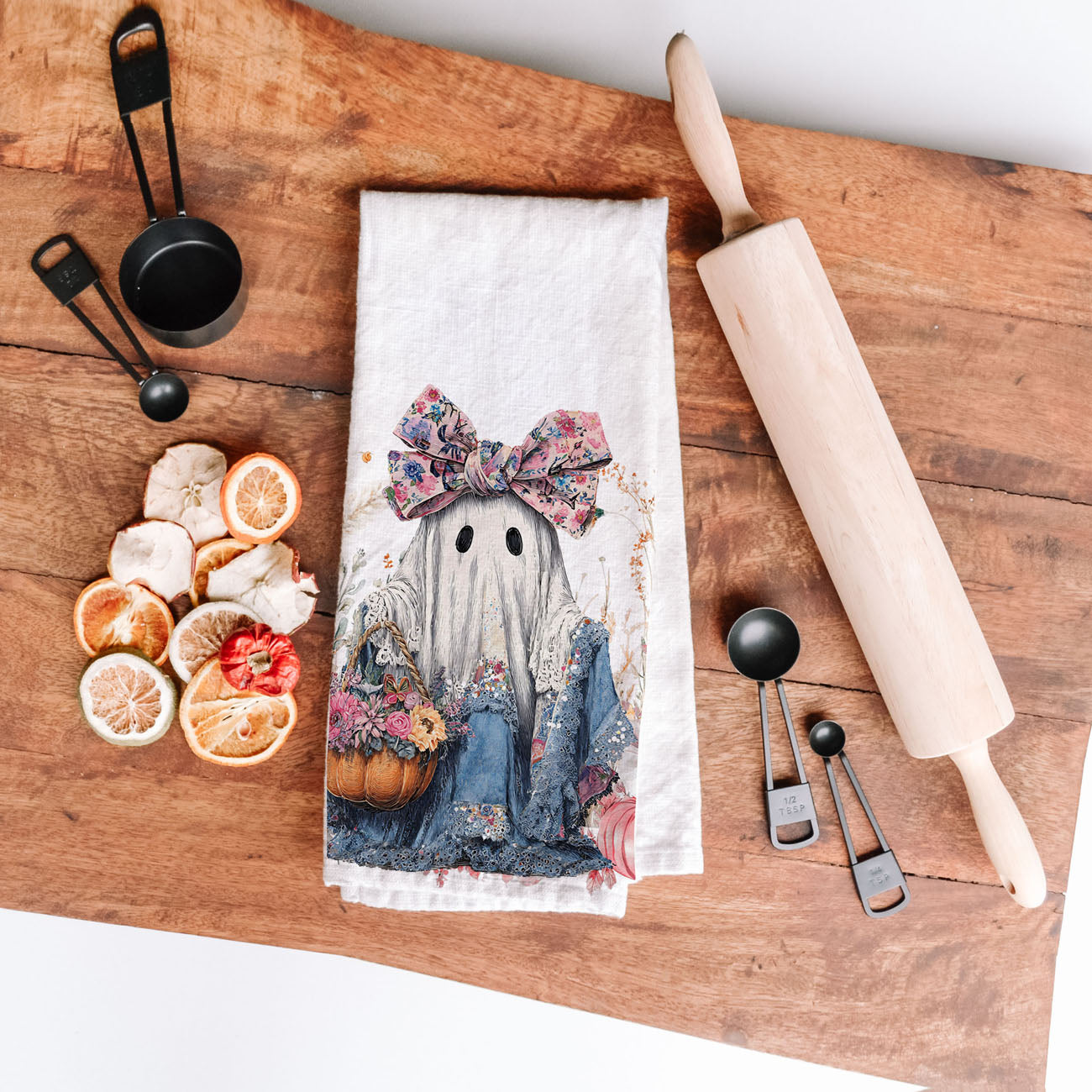 feminine ghost design towel for october brunch hosting
floral ghost and pumpkin patch towel for girly halloween
romantic boho ghost towel with blush florals and greenery