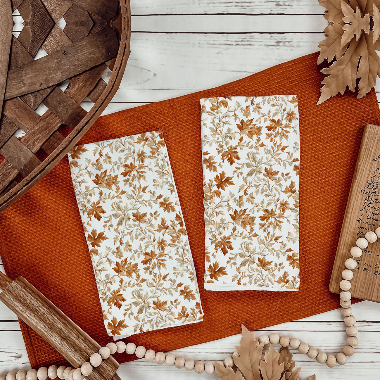 autumn leaves flour sack kitchen towel
fall leaf print cotton dish towel
rust and gold leaf fall kitchen towel
farmhouse autumn kitchen towel 
fall foliage pattern tea towel for kitchen
thanksgiving kitchen towel with brown leaves
autumn leaf tea towel for modern farmhouse home
