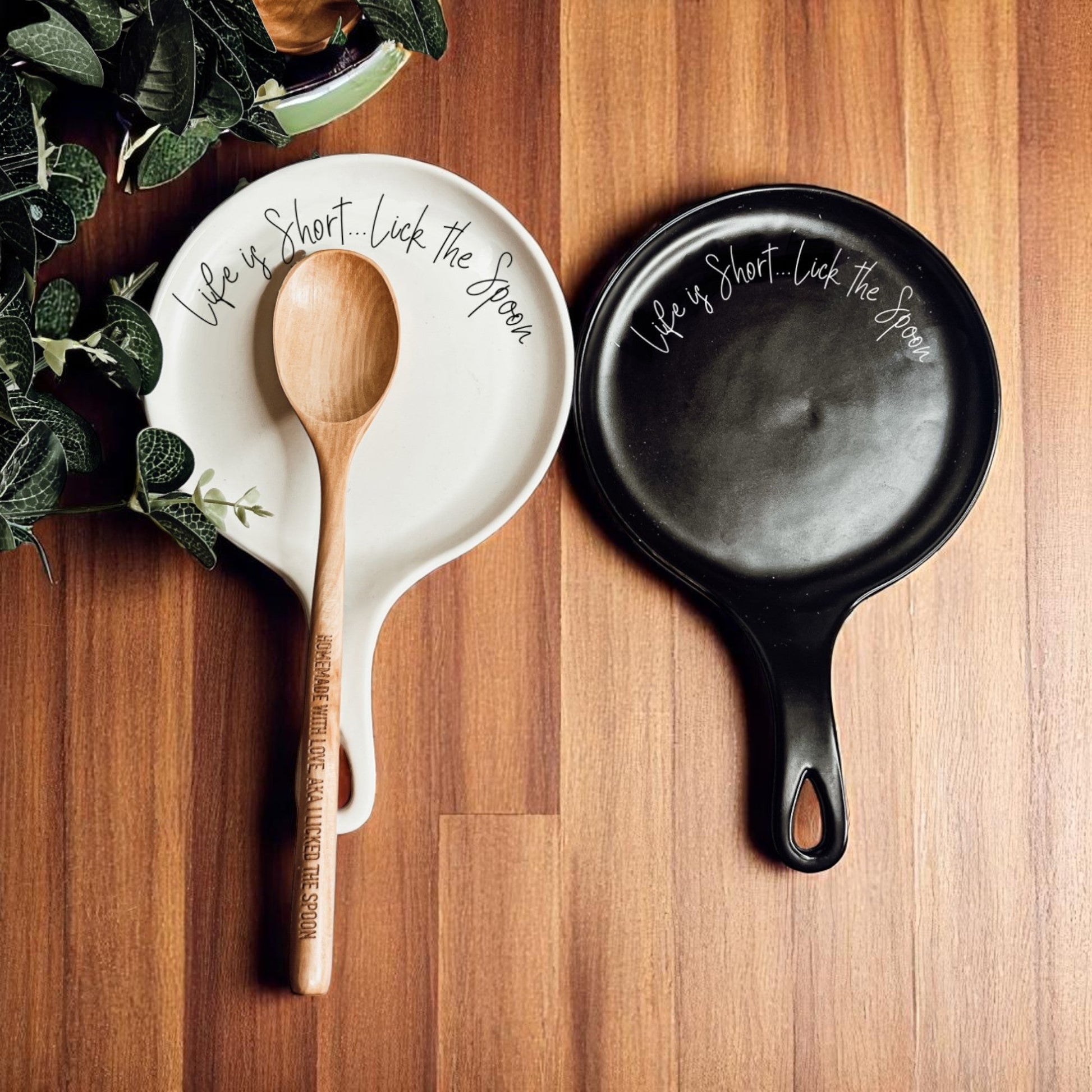 Kitchen cooking accessories spoon rest - Funny ceramic utensil holder - Motivational baking gifts
Ceramic kitchen utensil rest - Funny cooking accessories gift - Inspirational kitchen decor holder
