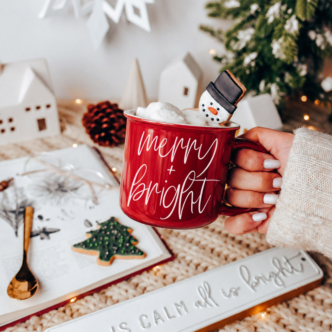 Festive Christmas mug for hot cocoa and coffee
Holiday coffee cup with Merry and Bright design
Ceramic Christmas mug with merry bright lettering
Red holiday mug with Christmas quote
Green holiday mug with Christmas quote
Christmas ceramic coffee cup with festive text
Merry + Bright Christmas gift mug