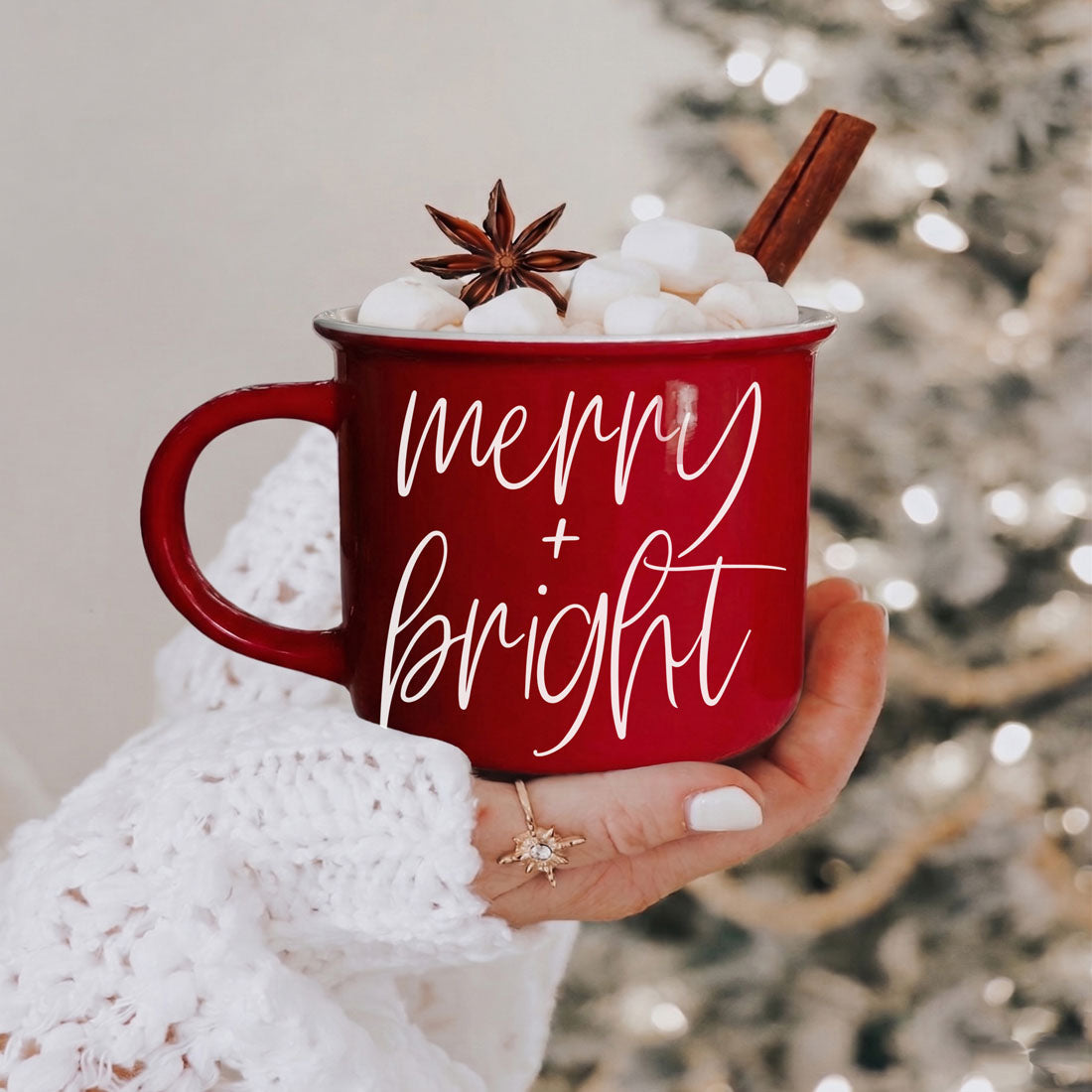 Festive farmhouse Christmas coffee mug
Modern Christmas mug with Merry and Bright saying
Simple modern holiday coffee mug
Minimal Christmas mug with festive quote
Cute holiday drinkware for Christmas decor
Red and green Christmas drinkware
Ceramic holiday mug for Christmas table setting
Merry + Bright mug for holiday entertaining