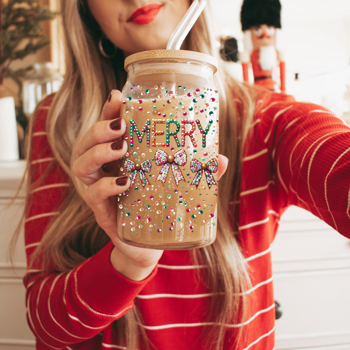 Christmas hostess gifts glass tumbler 17oz - Merry sequin glitter holiday coffee cup bamboo lid - Coquette bow drinkware