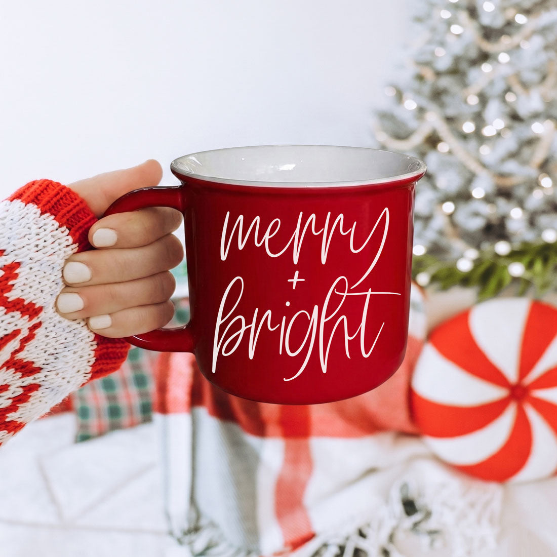 Christmas ceramic mug for cozy winter drinks
Festive winter coffee mug with Merry and Bright
Red and green holiday mug set for Christmas
Christmas mug with simple festive lettering
Merry + Bright mug for seasonal gifting