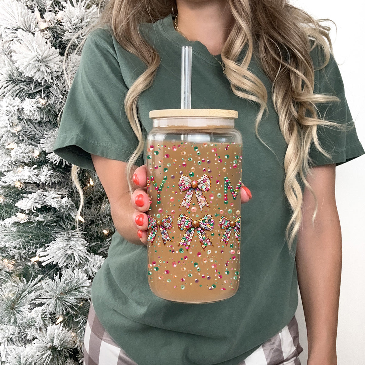 17oz coquette holiday glass tumbler eco-friendly - Christmas Merry glitter coffee cup bamboo lid - Sequin bow kitchen decor