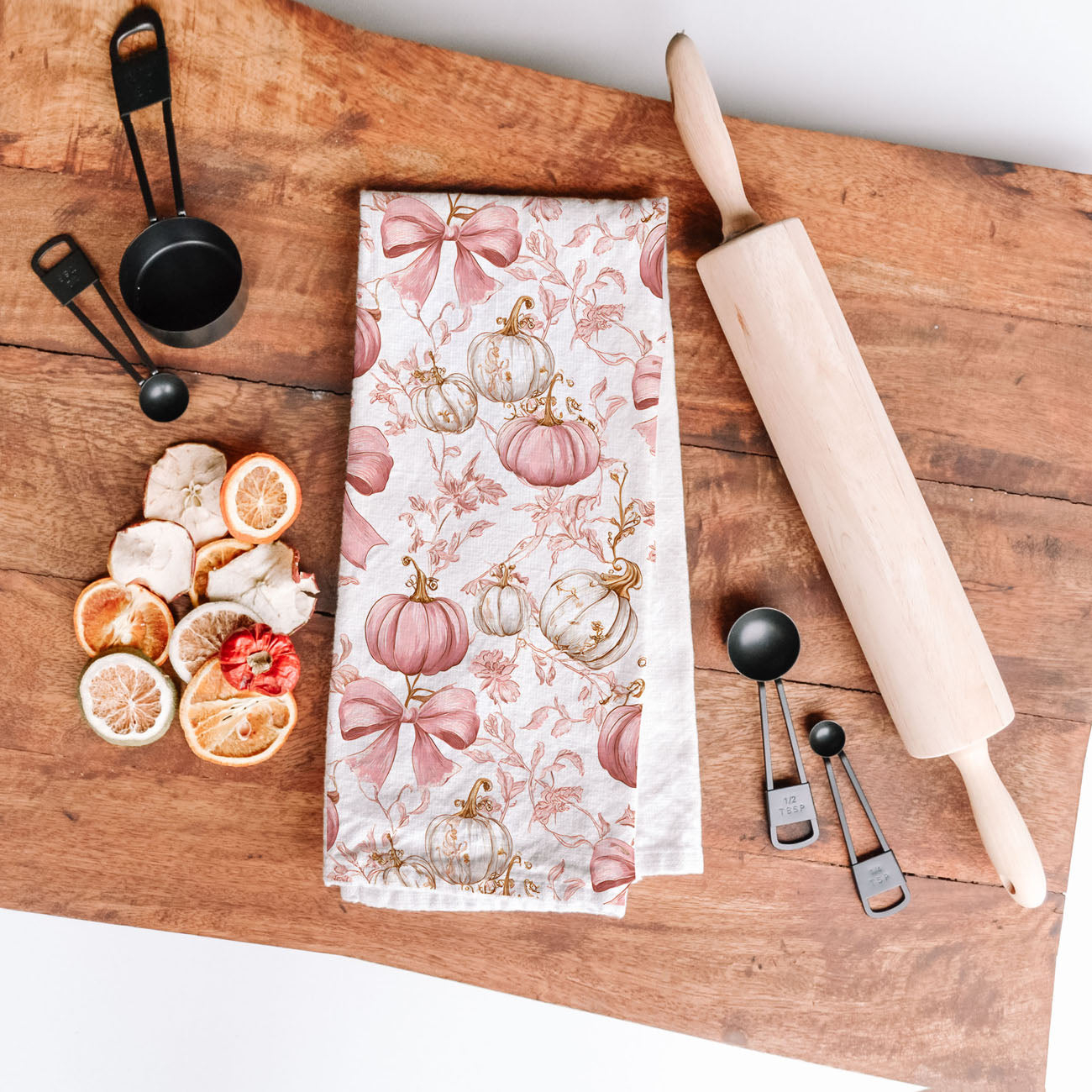 feminine fall kitchen linen with blush pumpkins and bows
pink pumpkin dish towel gift for mom or best friend
pink pumpkin fall kitchen towel for girly décor
soft pink pumpkin décor towel for autumn home
minimal pink pumpkin kitchen towel for modern pink fall décor