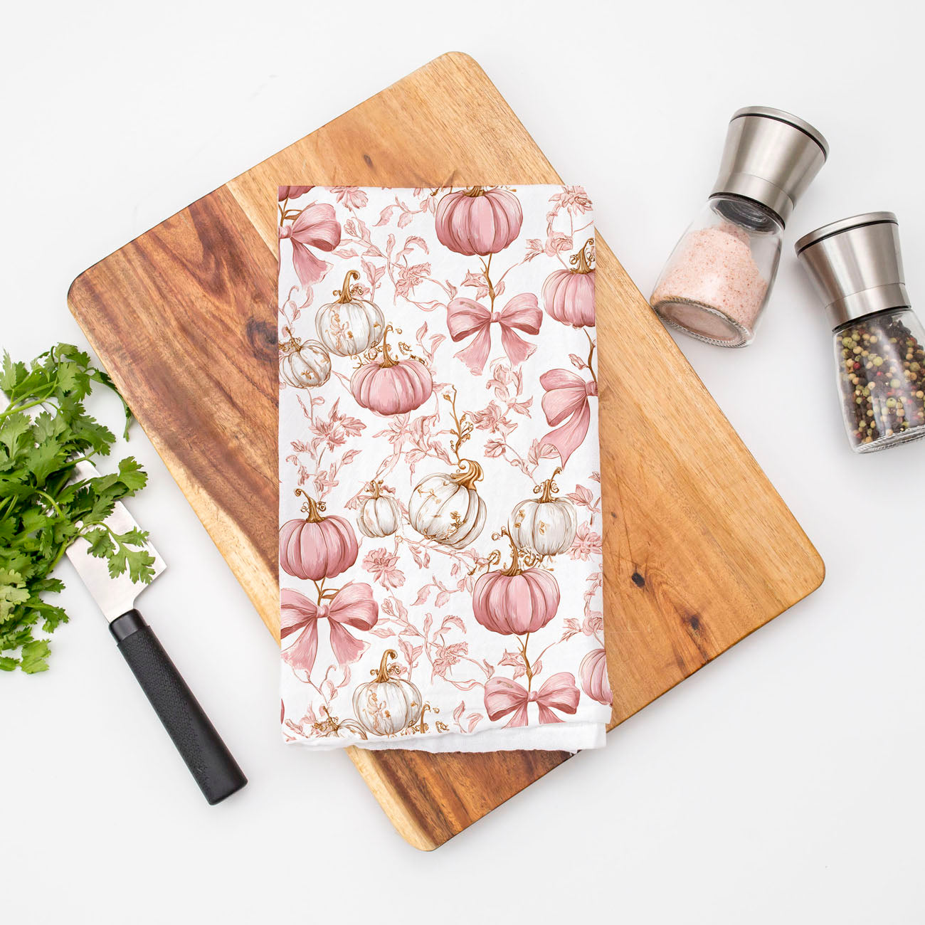 pink pumpkin print towel for pumpkin spice gift basket
chic pink pumpkin decorative towel for entryway ladder
pink pumpkin fall décor piece for romantic farmhouse home
pastel pink pumpkin kitchen towel for influencer style décor
