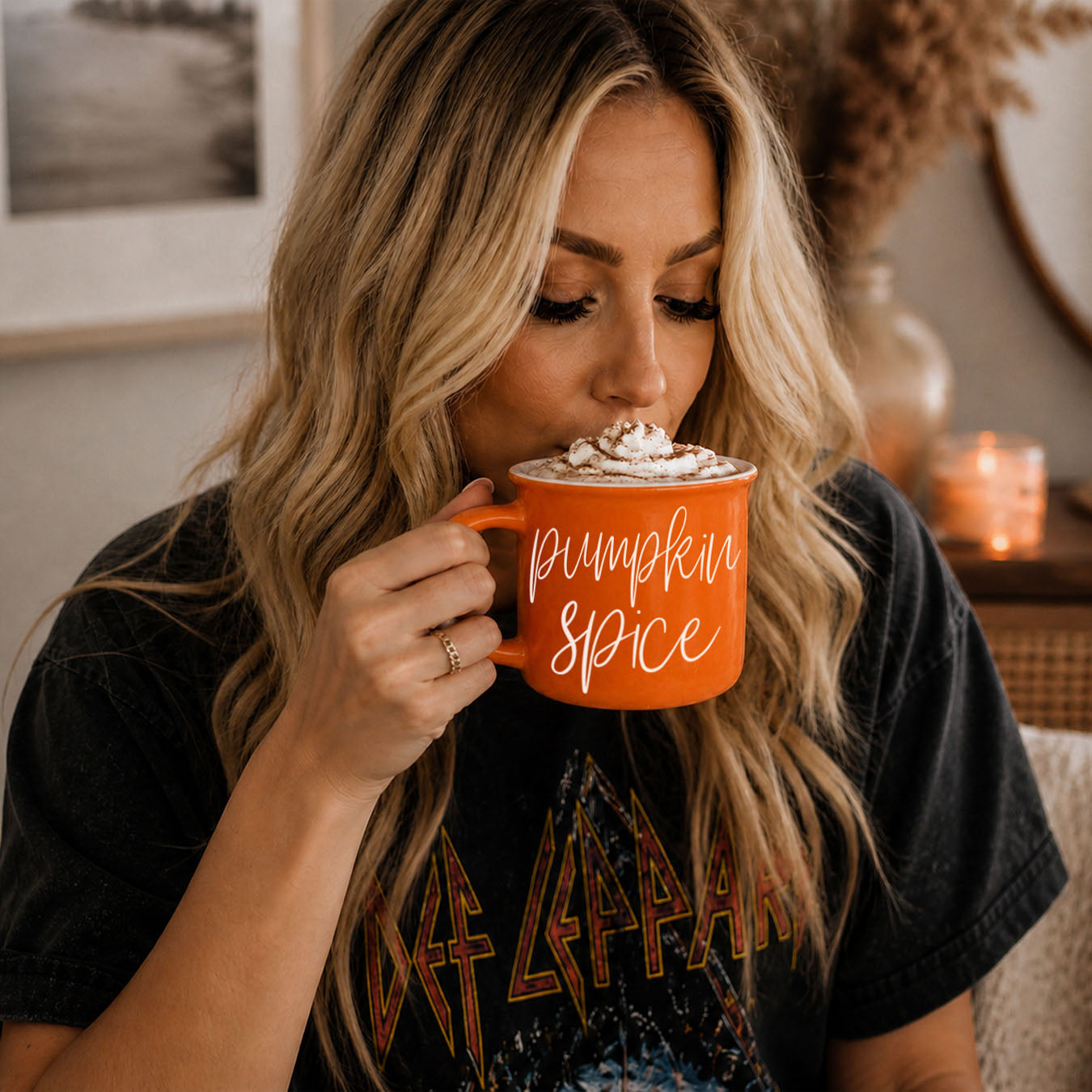 autumn coffee cup in warm orange color
hello pumpkin mug lifestyle photo on white couch
hello pumpkin fall drinkware for seasonal lattes
cute hello pumpkin mug for thanksgiving coffee
pumpkin inspired coffee mug with cozy fall vibes