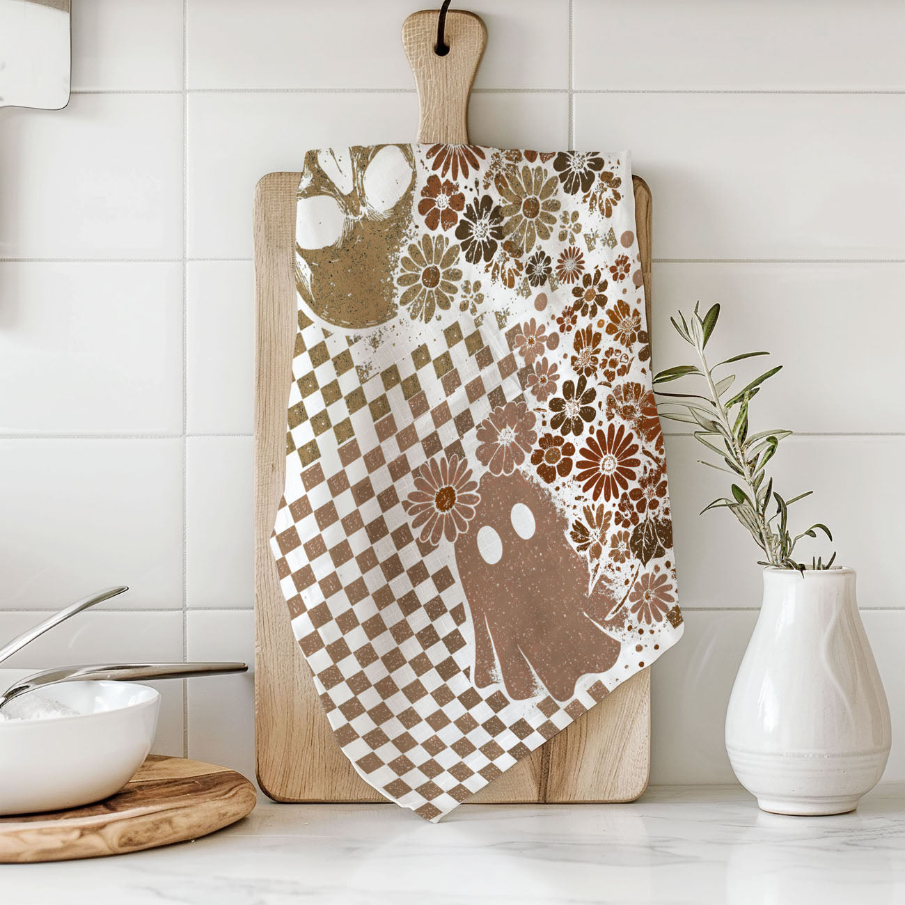 Retro Checkered Skull & Ghost Halloween Kitchen Towel – Neutral Boho Fall Flour Sack Dish Towel
USA Halloween Dish Towels
USA Halloween Tea Towels
Spooky Halloween Hand Towels for Kitchen Skull